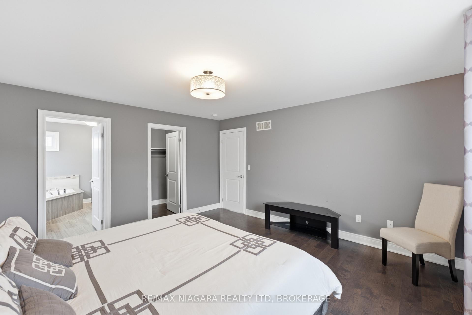 Photo 15 of 9305 Eagle Ridge Drive, Niagara Falls, Forestview — HOMEH