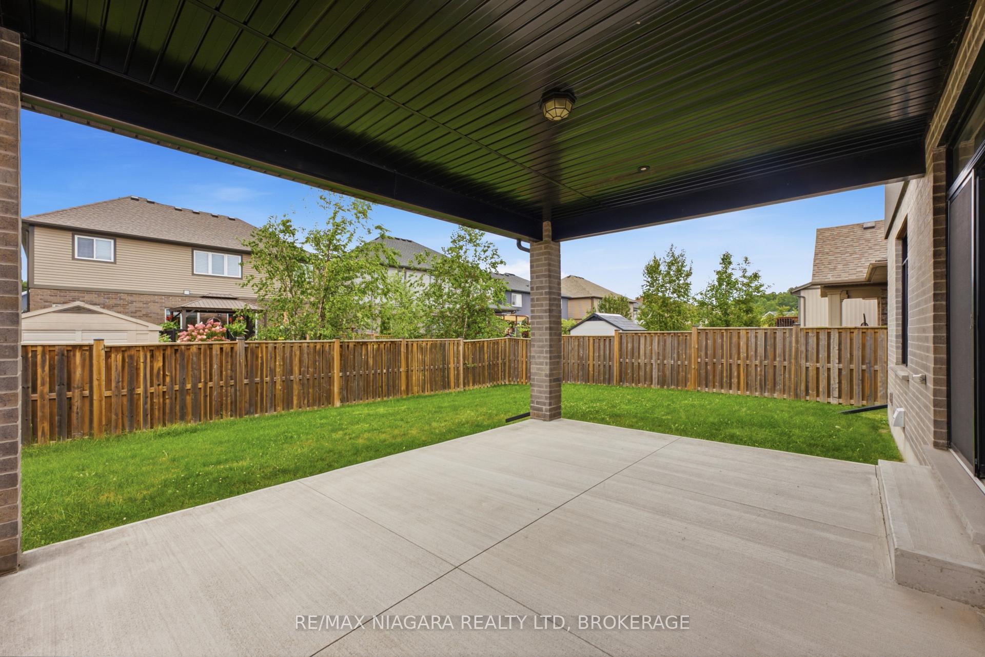 Photo 23 of 9305 Eagle Ridge Drive, Niagara Falls, Forestview — HOMEH