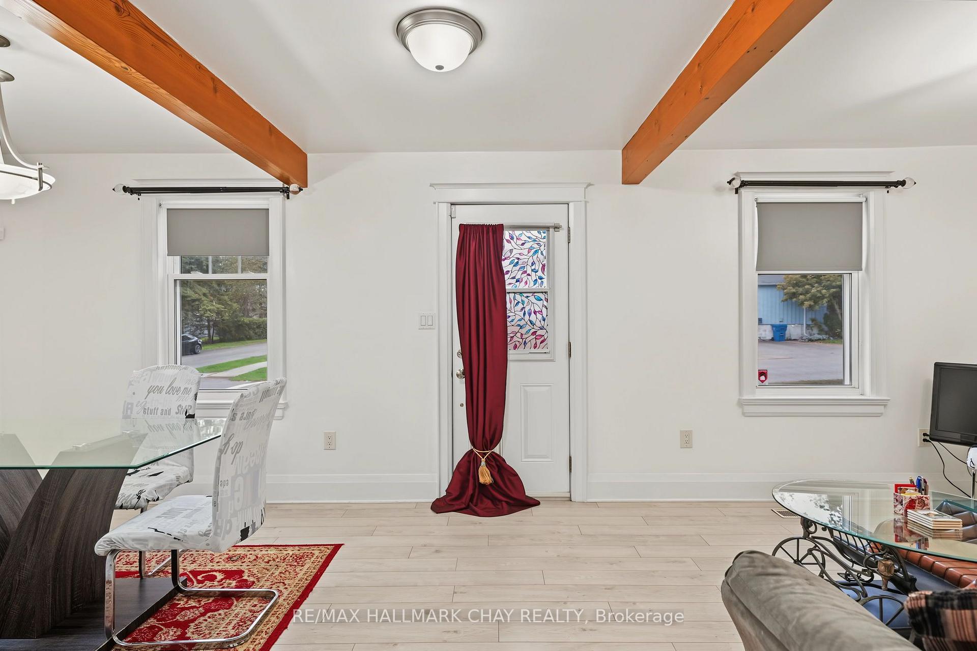 Photo 10 of 70 Douglas Street, Orillia — HOMEH
