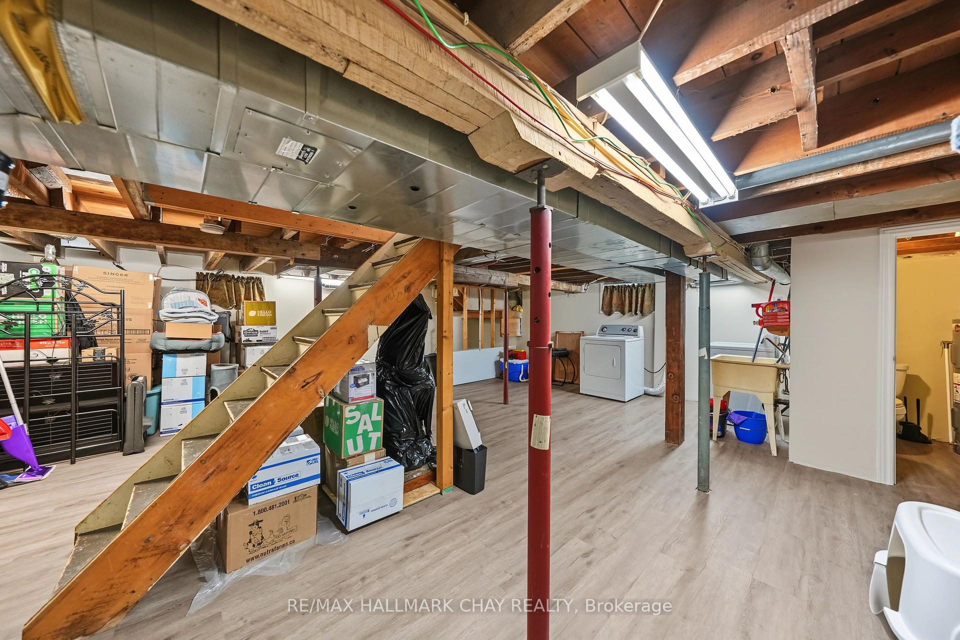Photo 28 of 70 Douglas Street, Orillia — HOMEH