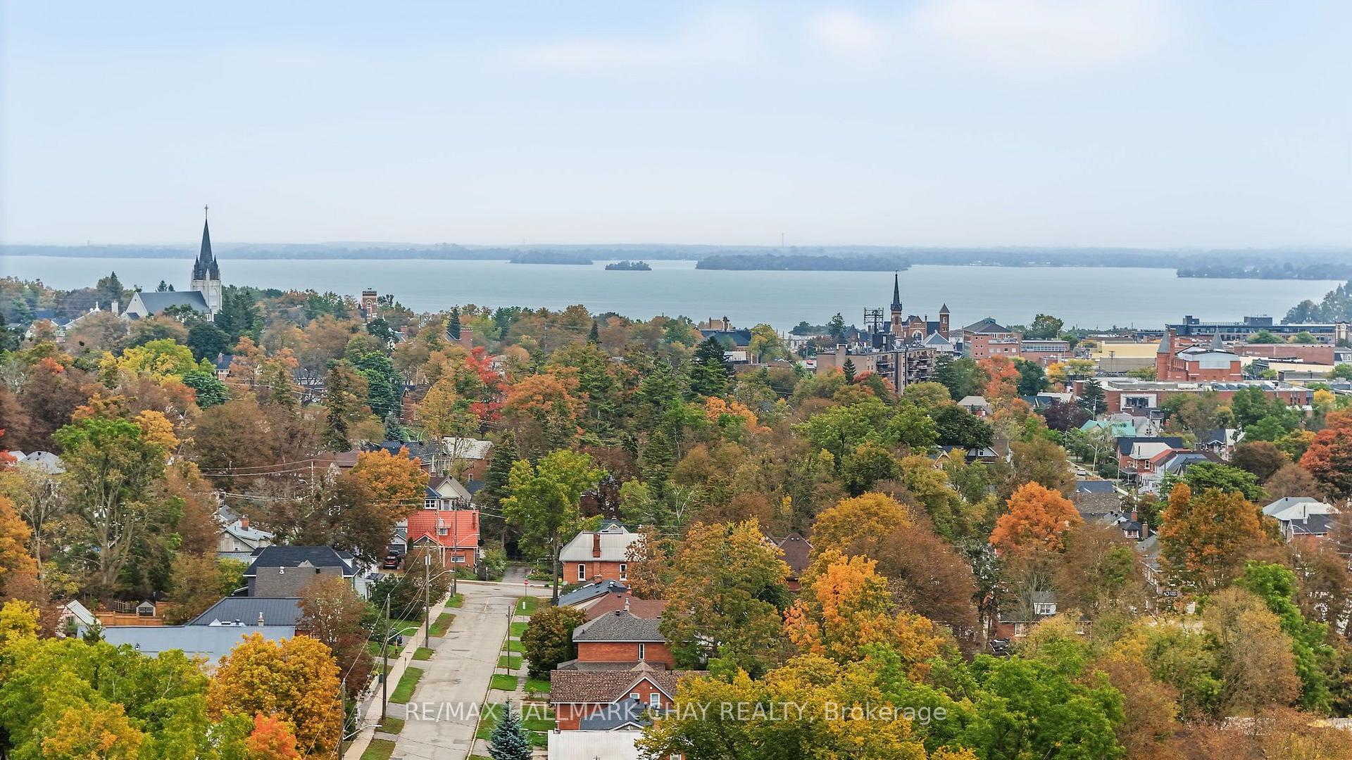 Photo 34 of 70 Douglas Street, Orillia — HOMEH