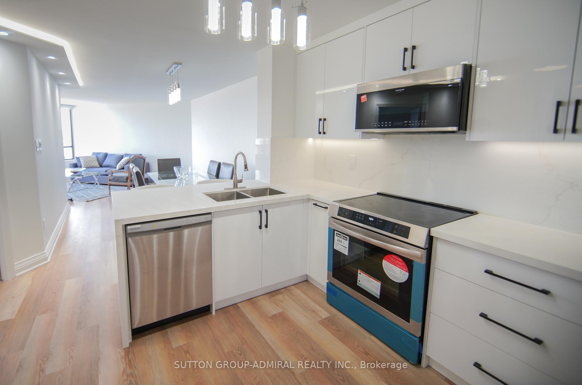 Photo 7 of Unit 606, 7420 Bathurst Street, Vaughan, Brownridge — HOMEH