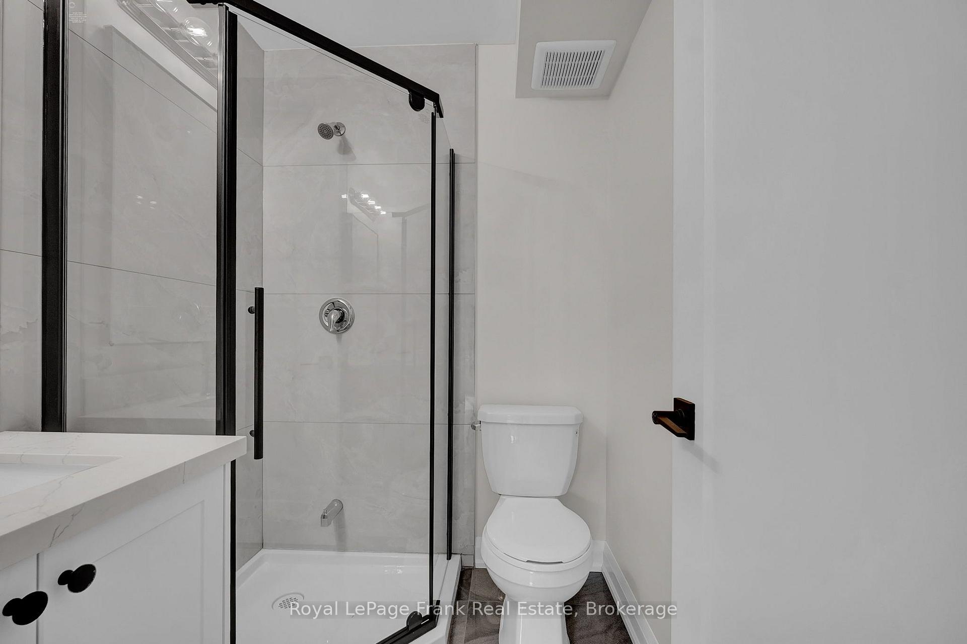 Photo 13 of 321 Anderson Avenue, Oshawa, McLaughlin — HOMEH