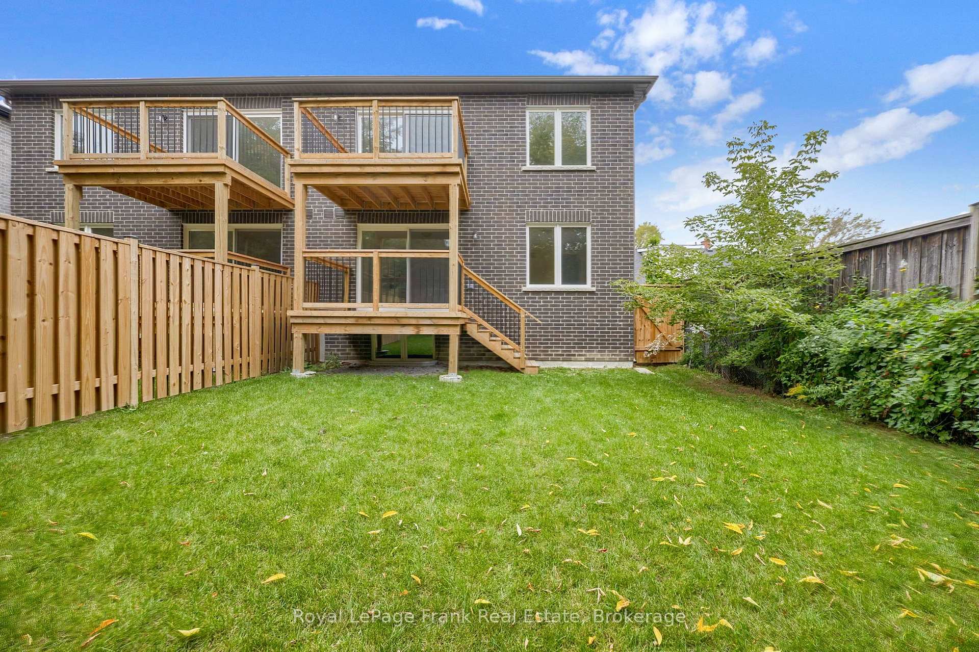 Photo 31 of 321 Anderson Avenue, Oshawa, McLaughlin — HOMEH