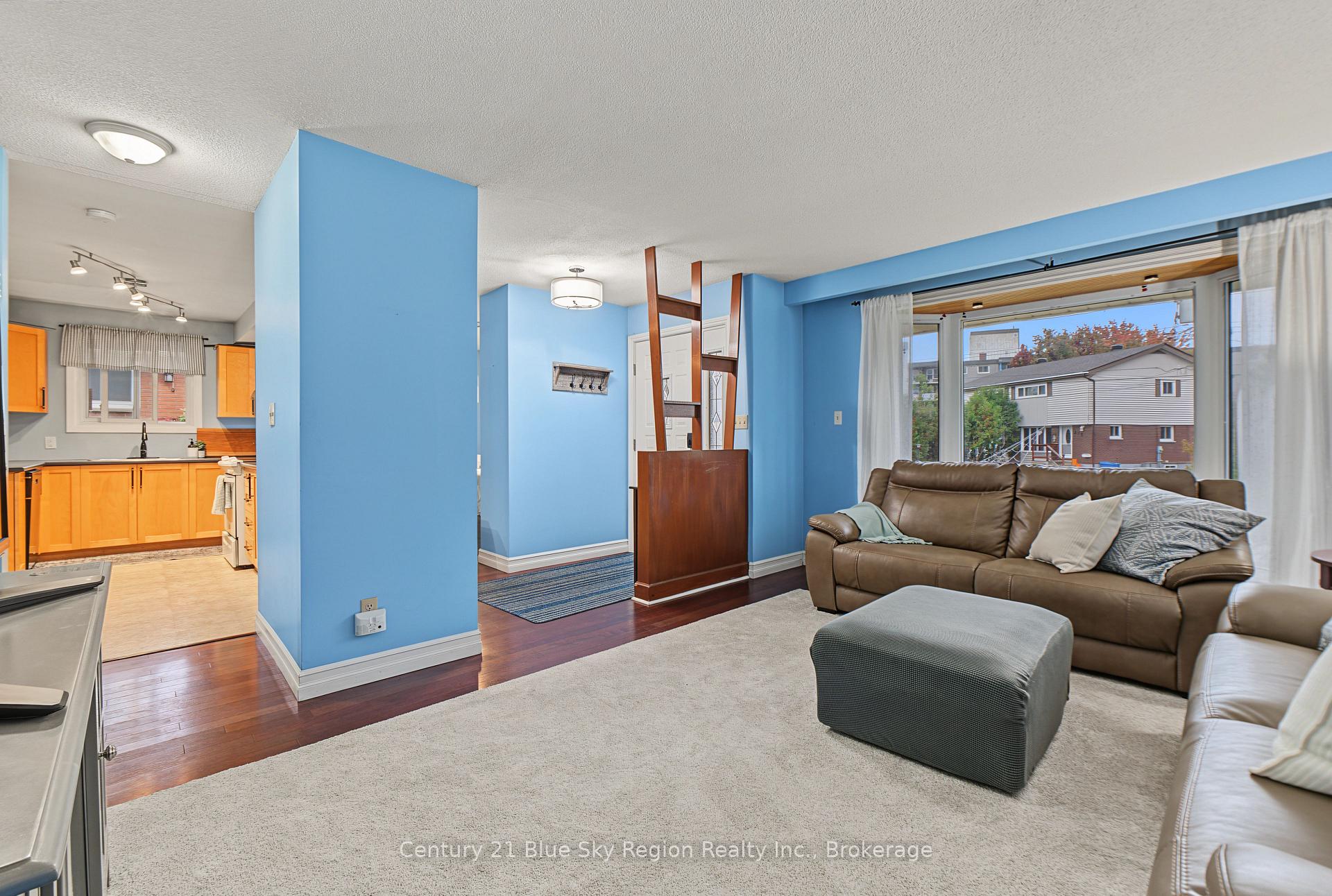 Photo 17 of 267 Barber Avenue, North Bay, Birchaven — HOMEH