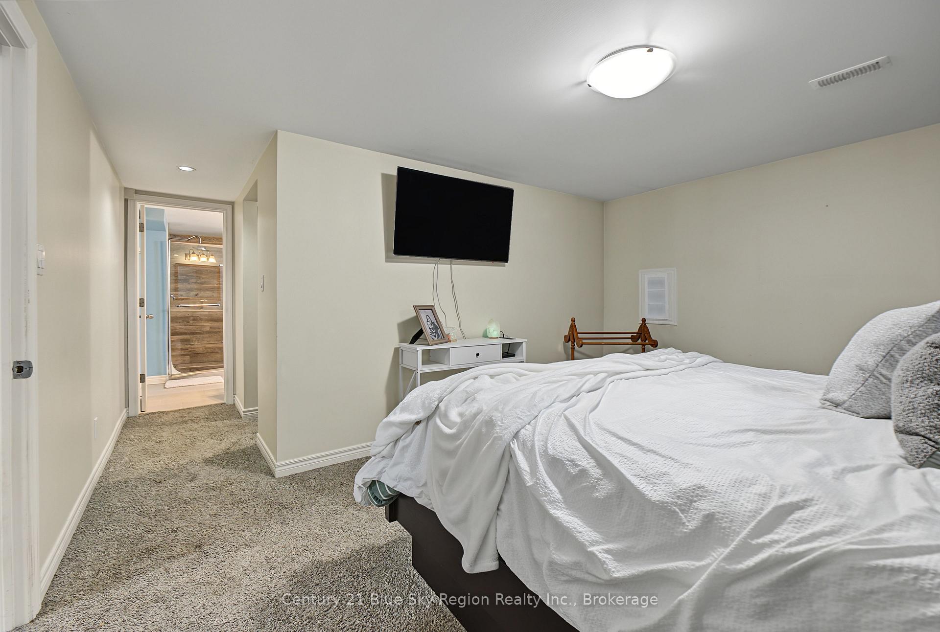 Photo 55 of 267 Barber Avenue, North Bay, Birchaven — HOMEH