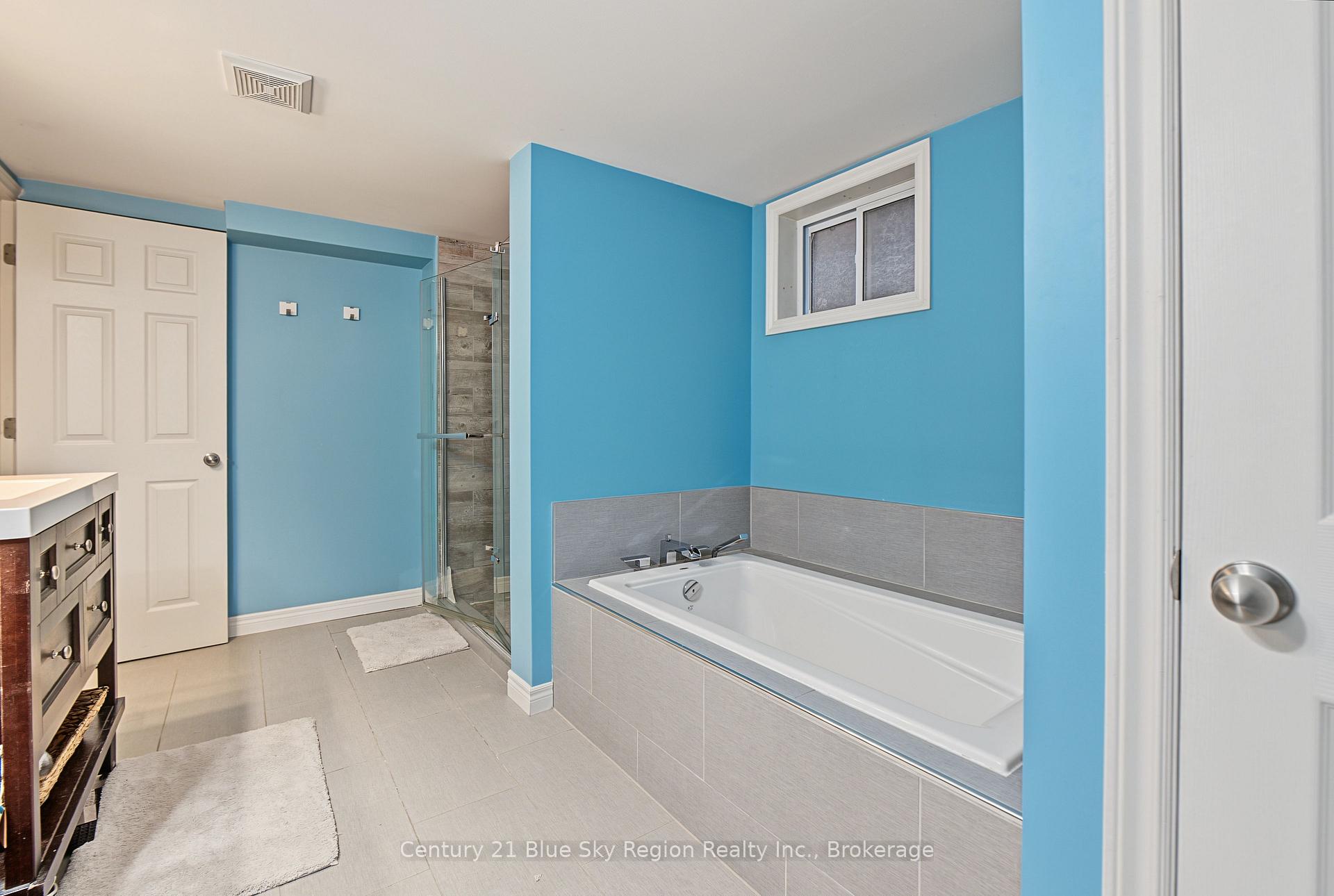 Photo 65 of 267 Barber Avenue, North Bay, Birchaven — HOMEH