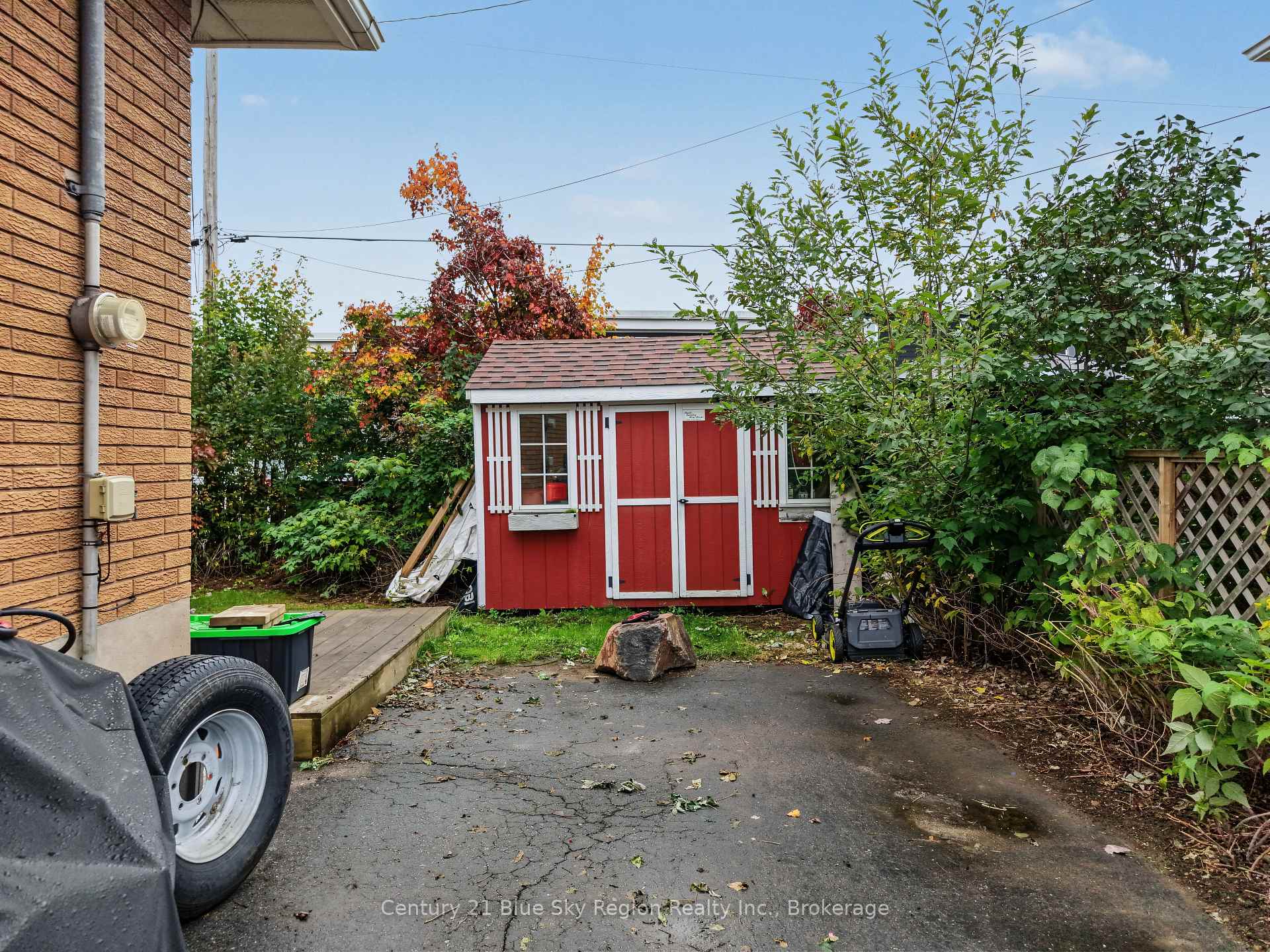 Photo 79 of 267 Barber Avenue, North Bay, Birchaven — HOMEH