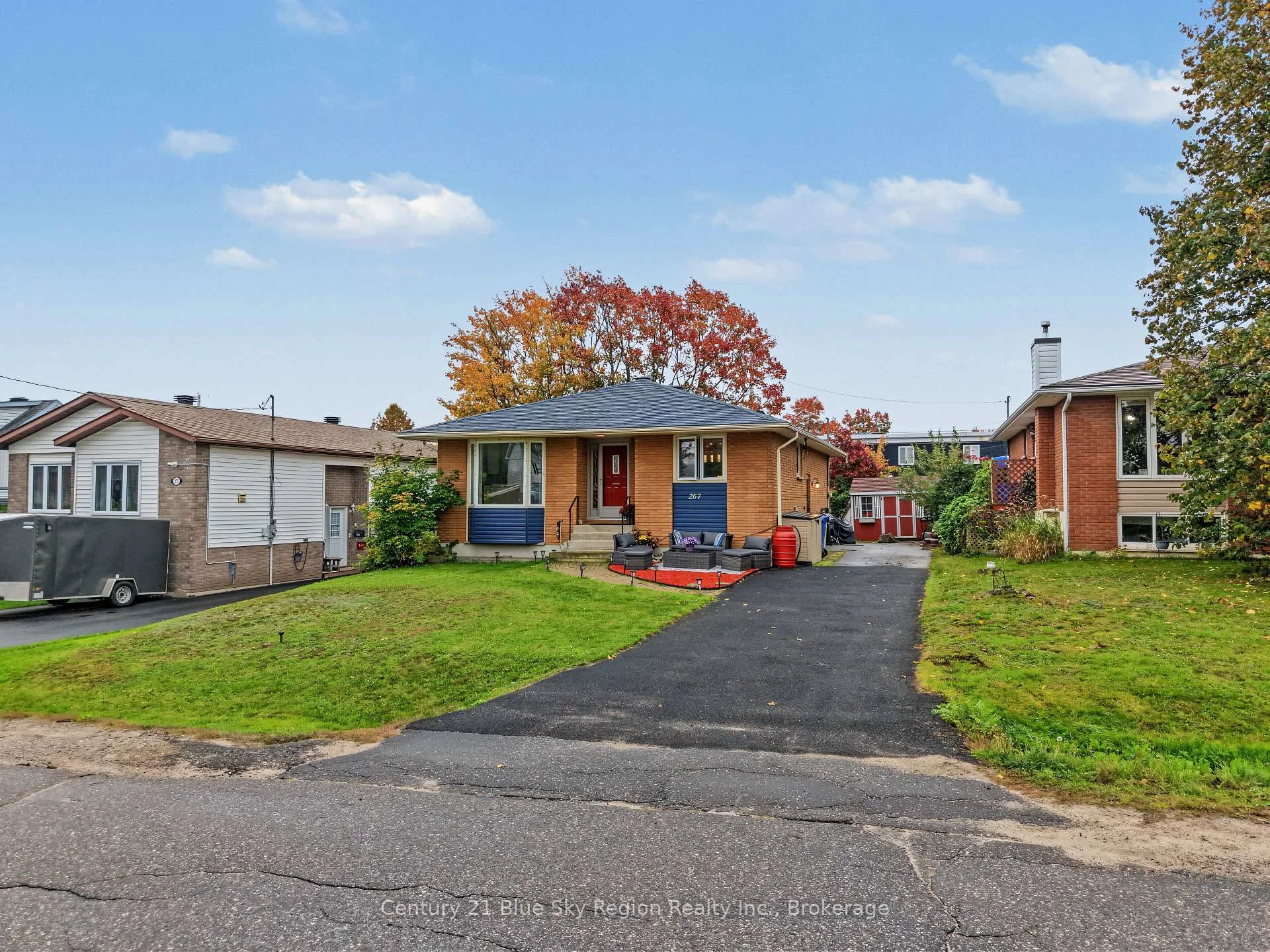 Photo 4 of 267 Barber Avenue, North Bay, Birchaven — HOMEH