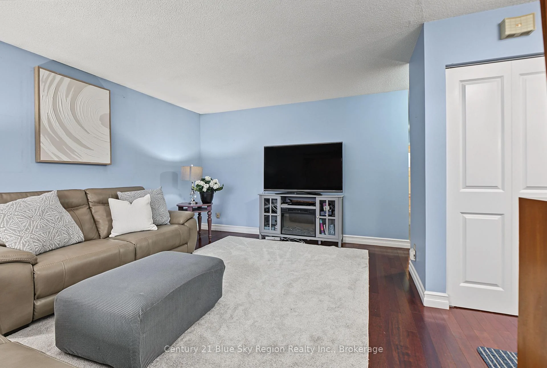 Photo 10 of 267 Barber Avenue, North Bay, Birchaven — HOMEH