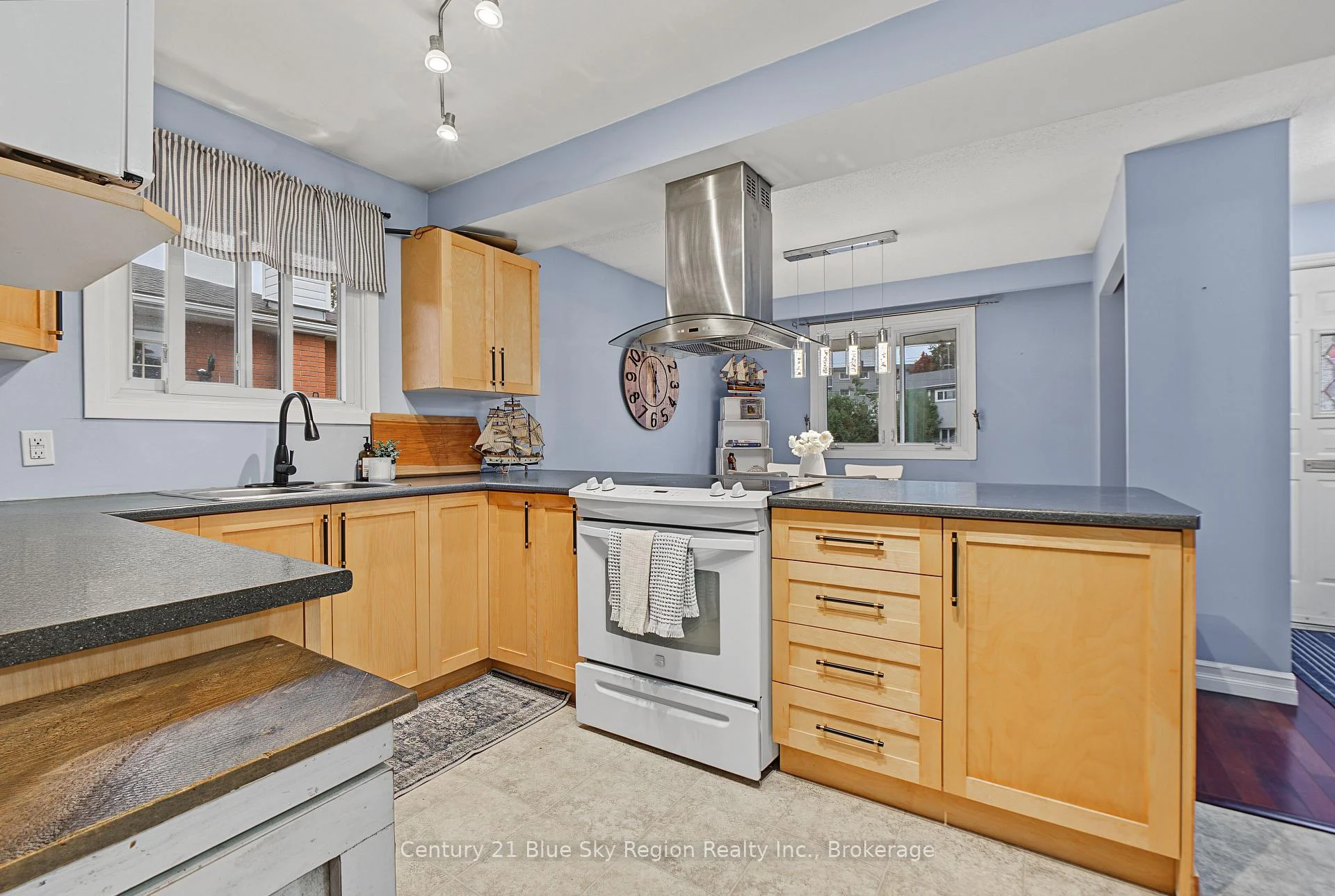 Photo 18 of 267 Barber Avenue, North Bay, Birchaven — HOMEH