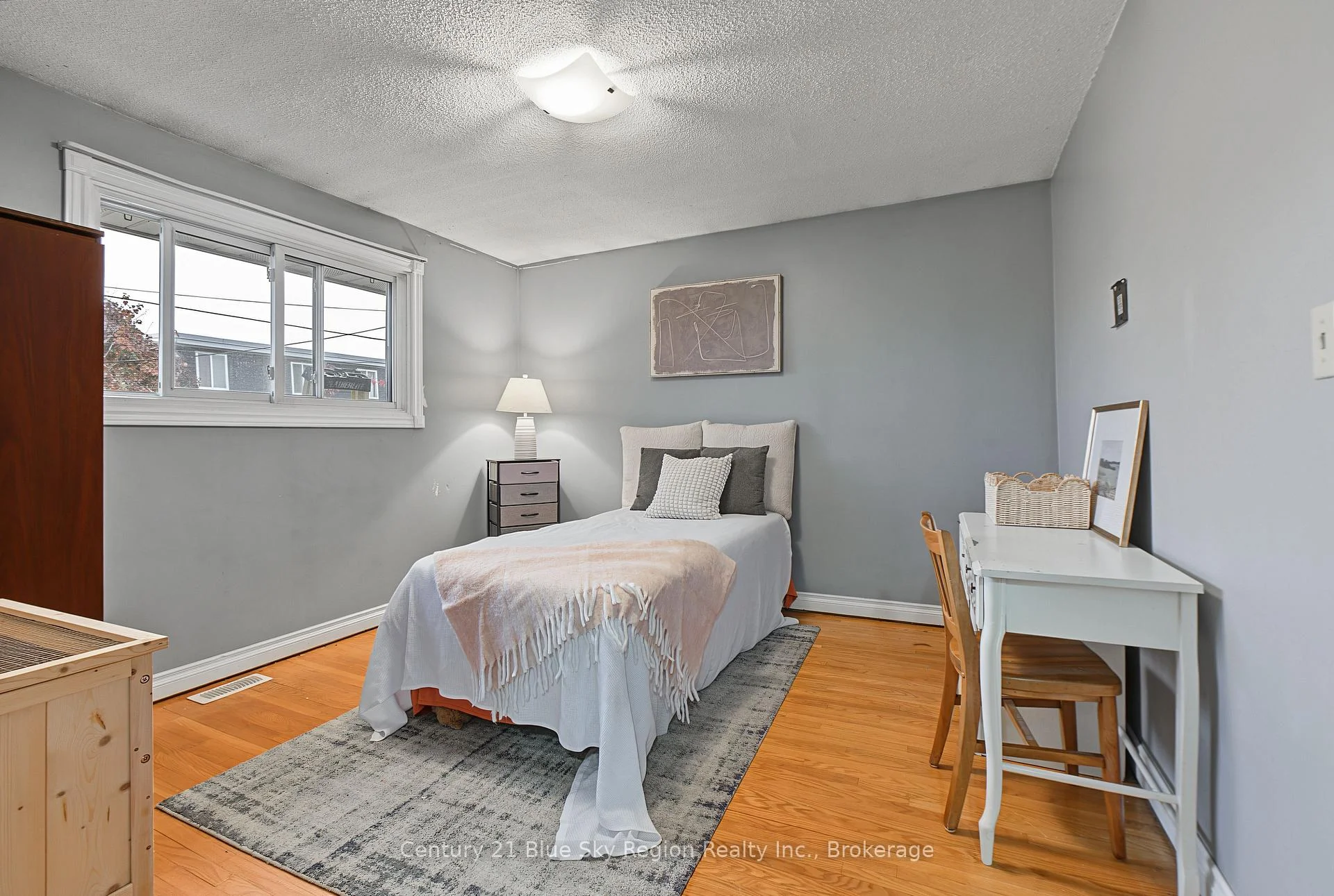 Photo 32 of 267 Barber Avenue, North Bay, Birchaven — HOMEH