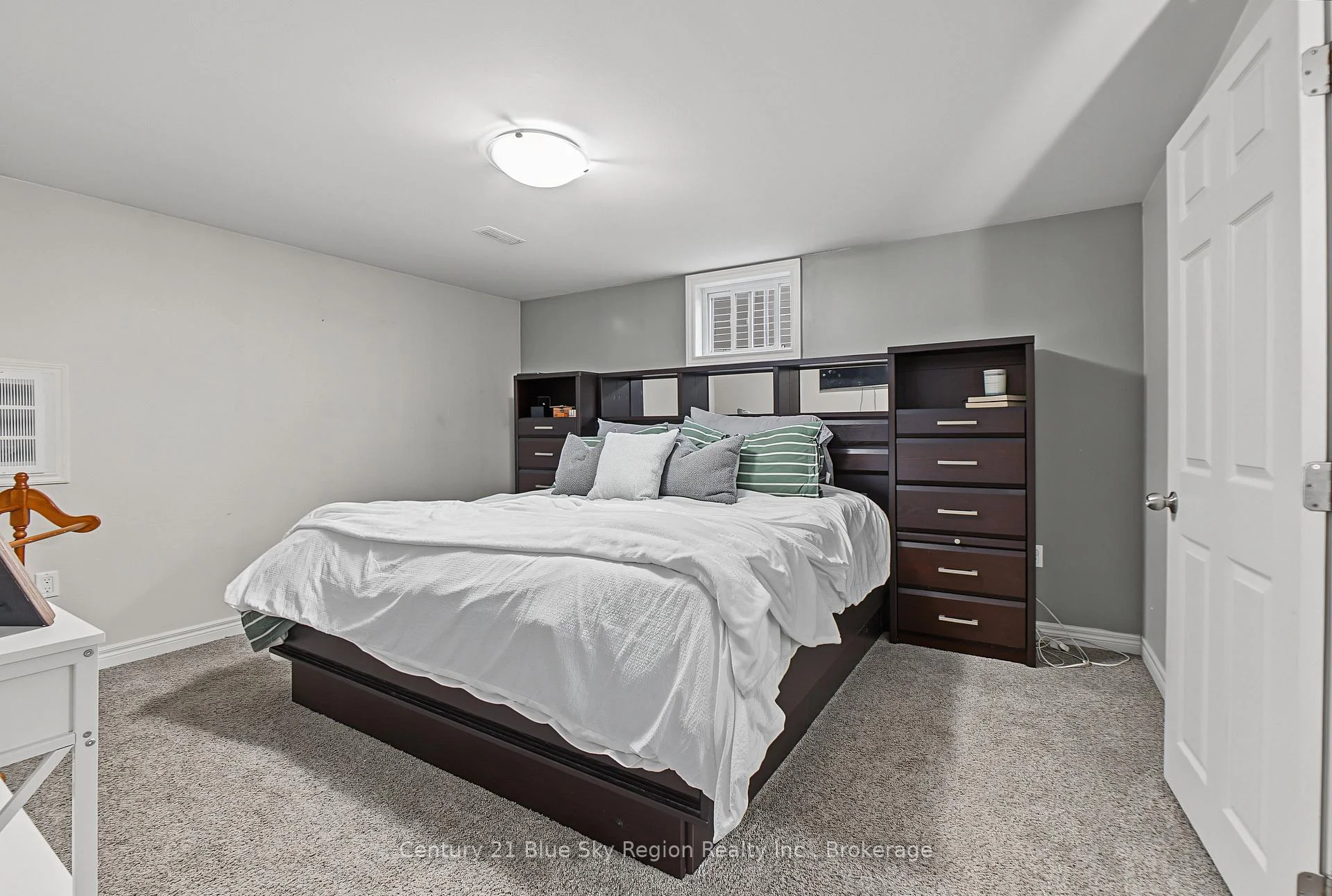 Photo 56 of 267 Barber Avenue, North Bay, Birchaven — HOMEH