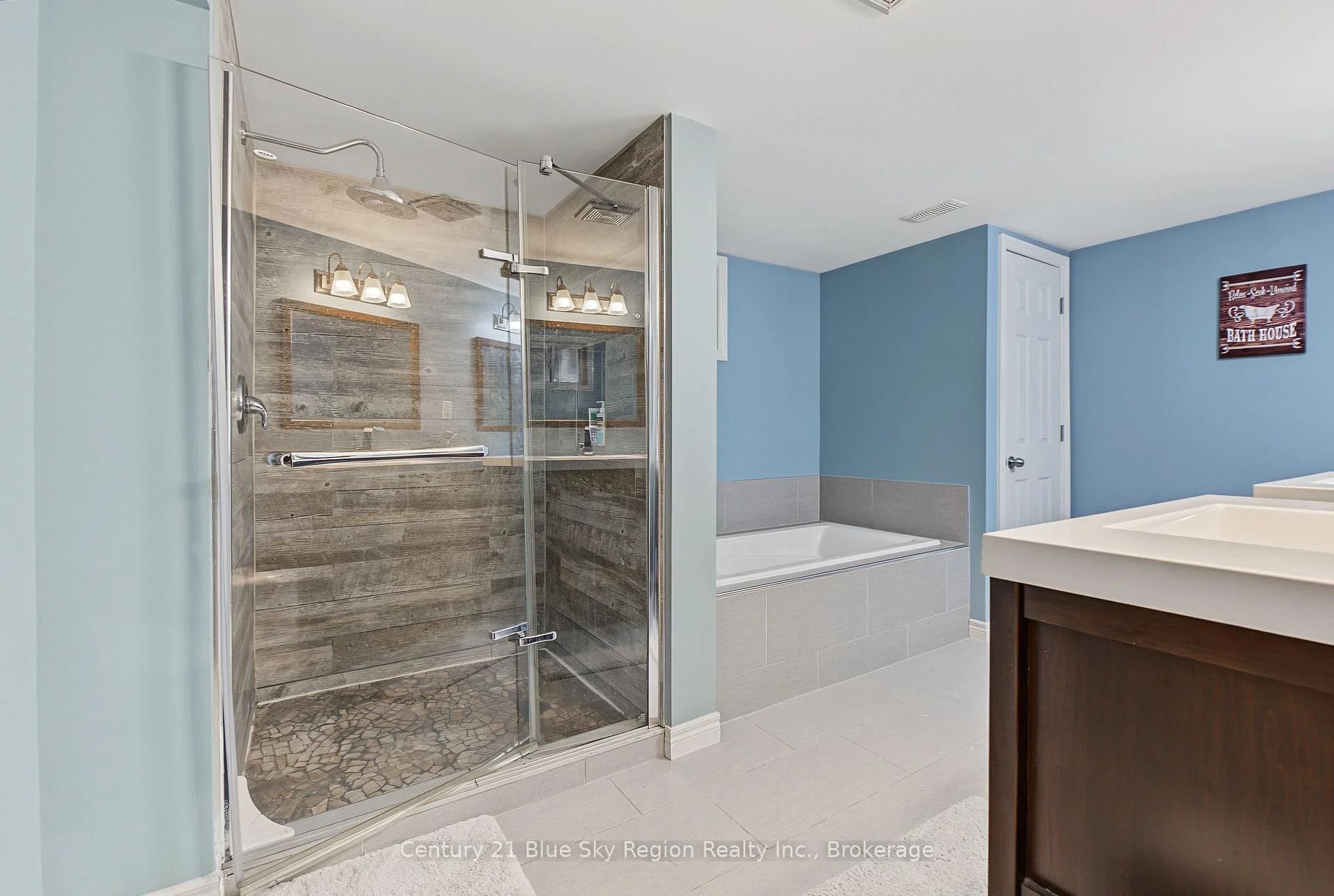 Photo 64 of 267 Barber Avenue, North Bay, Birchaven — HOMEH