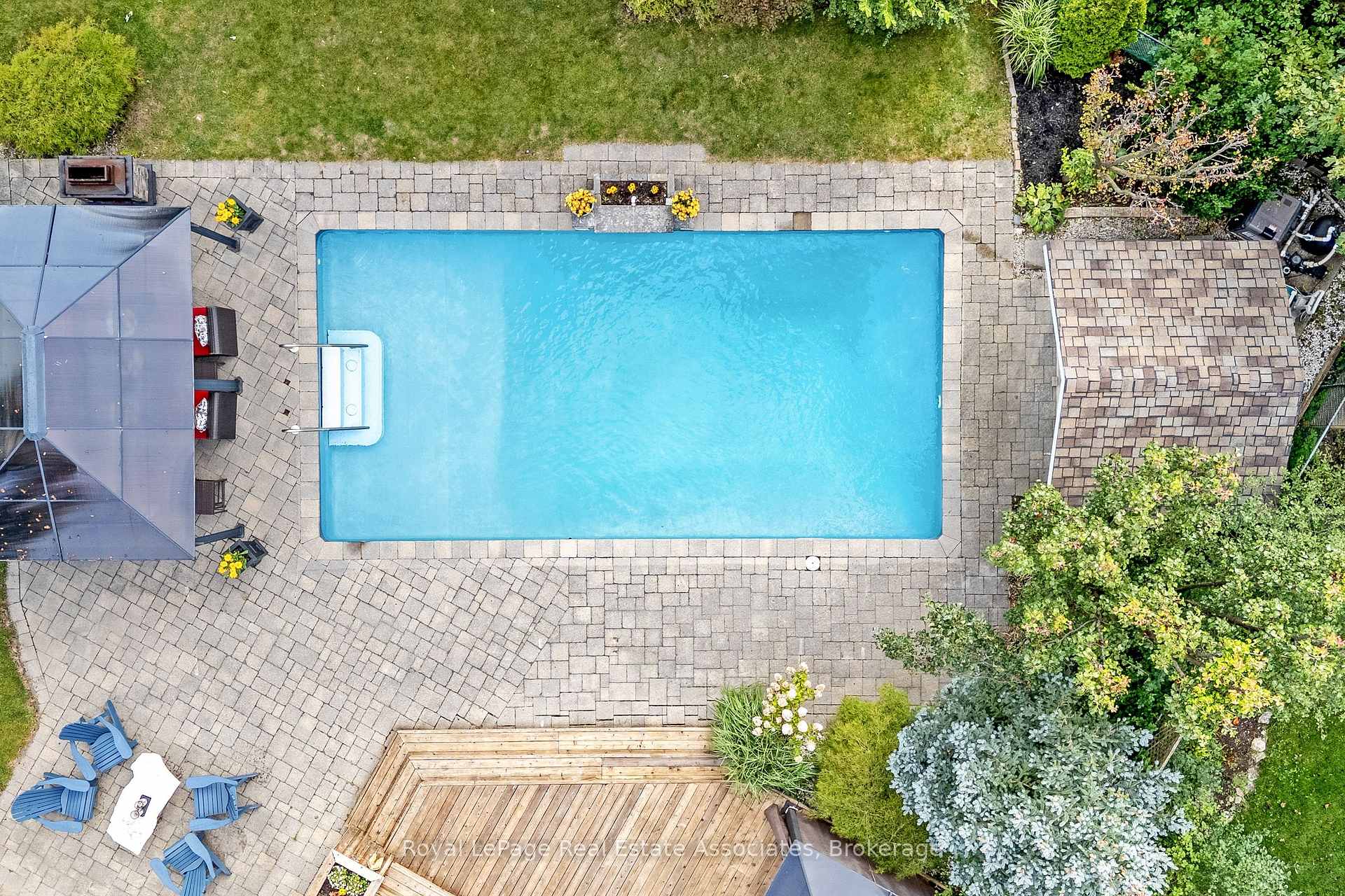 Photo 42 of 829 Willow Avenue, Milton, Dorset Park — HOMEH