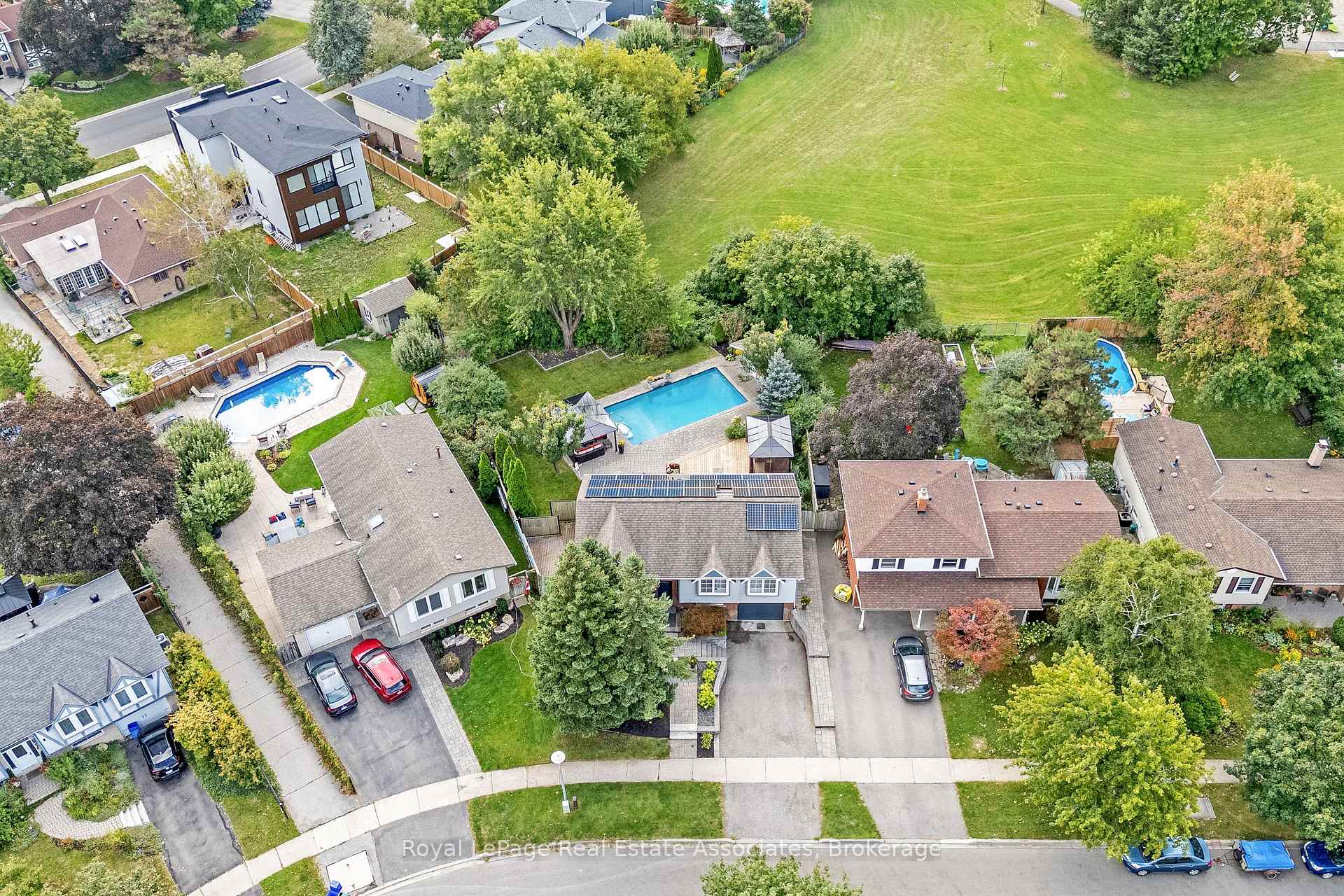 Photo 46 of 829 Willow Avenue, Milton, Dorset Park — HOMEH