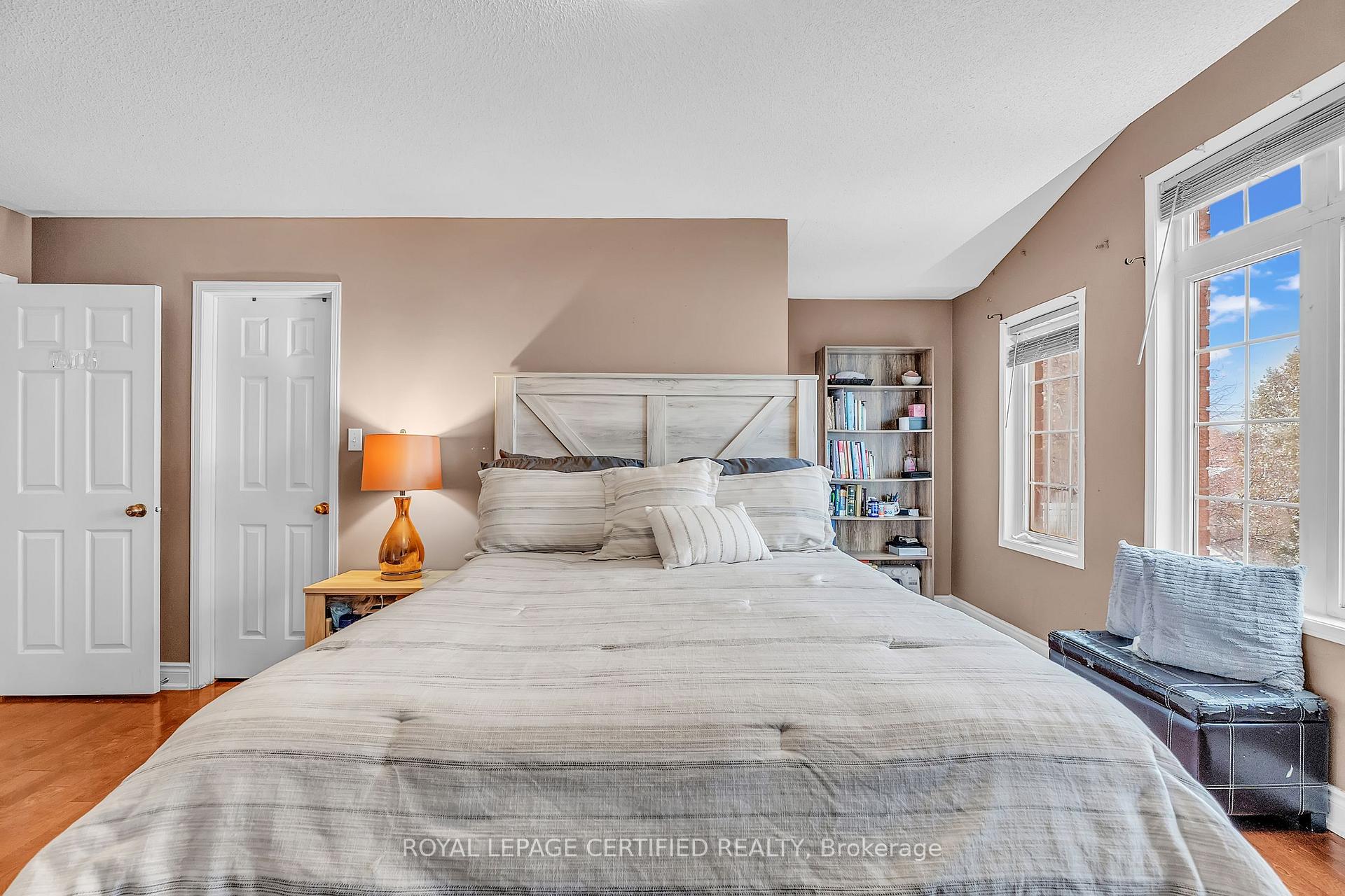 Photo 21 of 17 Chestermere Crescent, Brampton, Fletcher's Meadow — HOMEH
