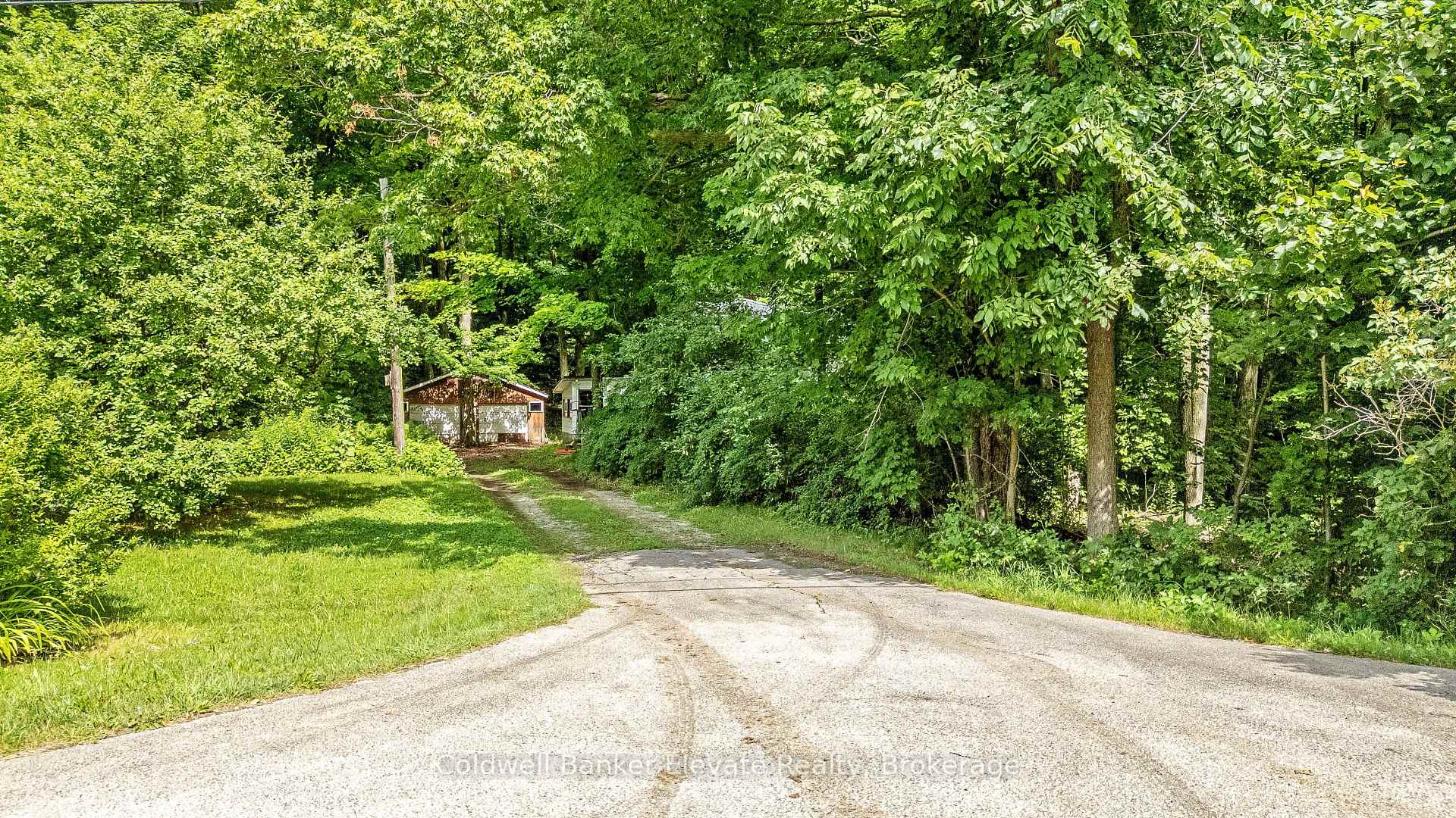 Photo 2 of 2529 Campbellville Road, Milton, Campbellville — HOMEH