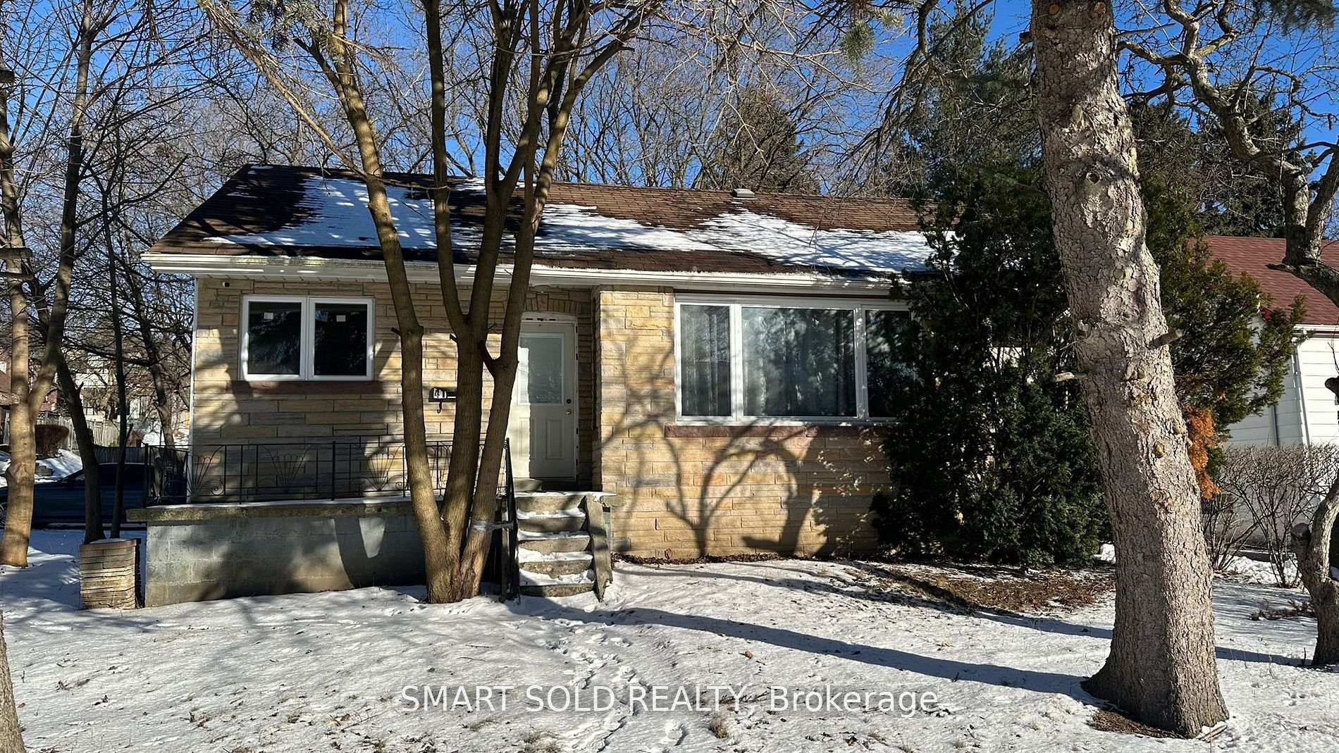 Photo of 41 Maybourne (Basement) Avenue