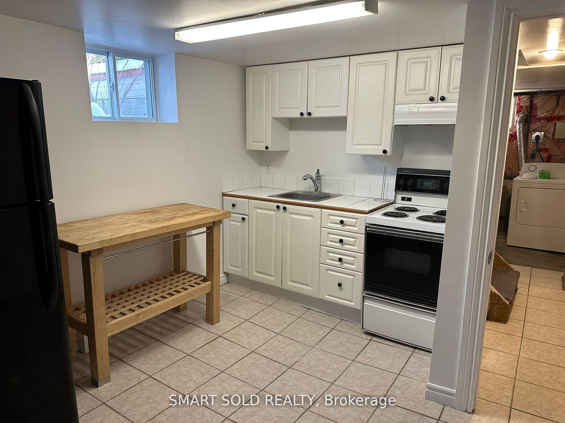 Photo 2 of 41 Maybourne (Basement) Avenue, Scarborough, Clairlea-Birchmount — HOMEH