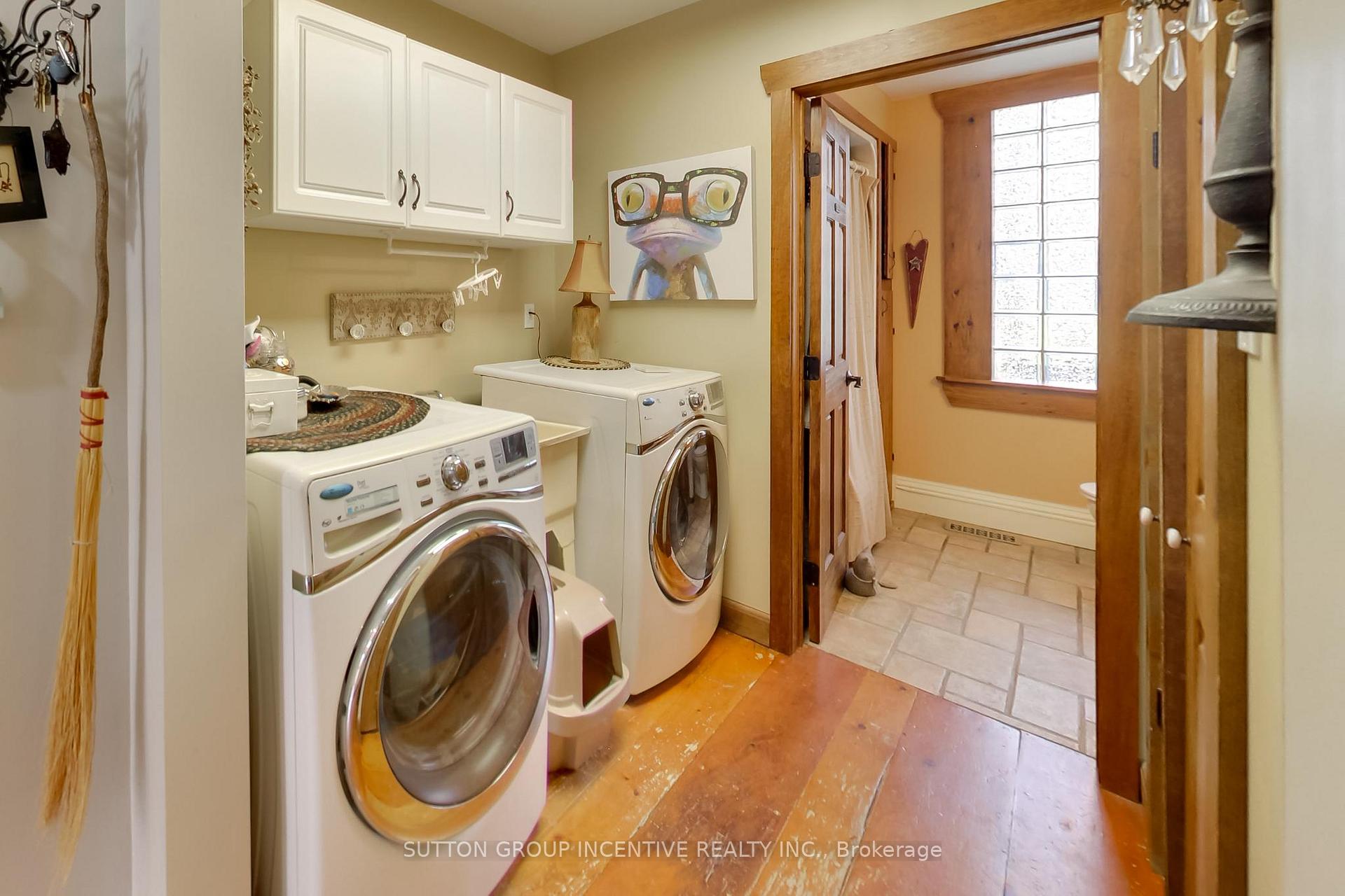 Photo 16 of 1724 Penetanguishe Road, Springwater, Rural Springwater — HOMEH