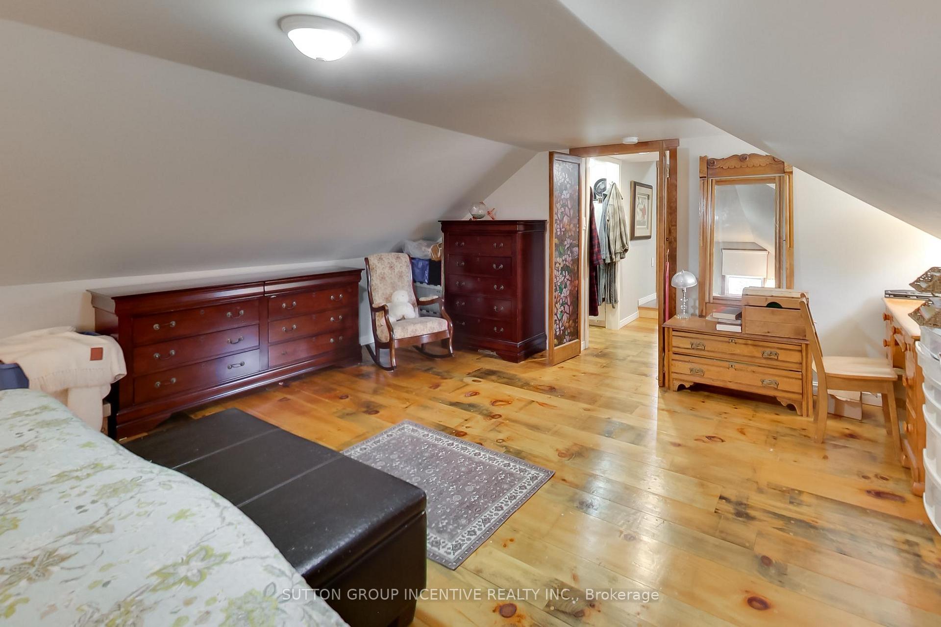 Photo 19 of 1724 Penetanguishe Road, Springwater, Rural Springwater — HOMEH