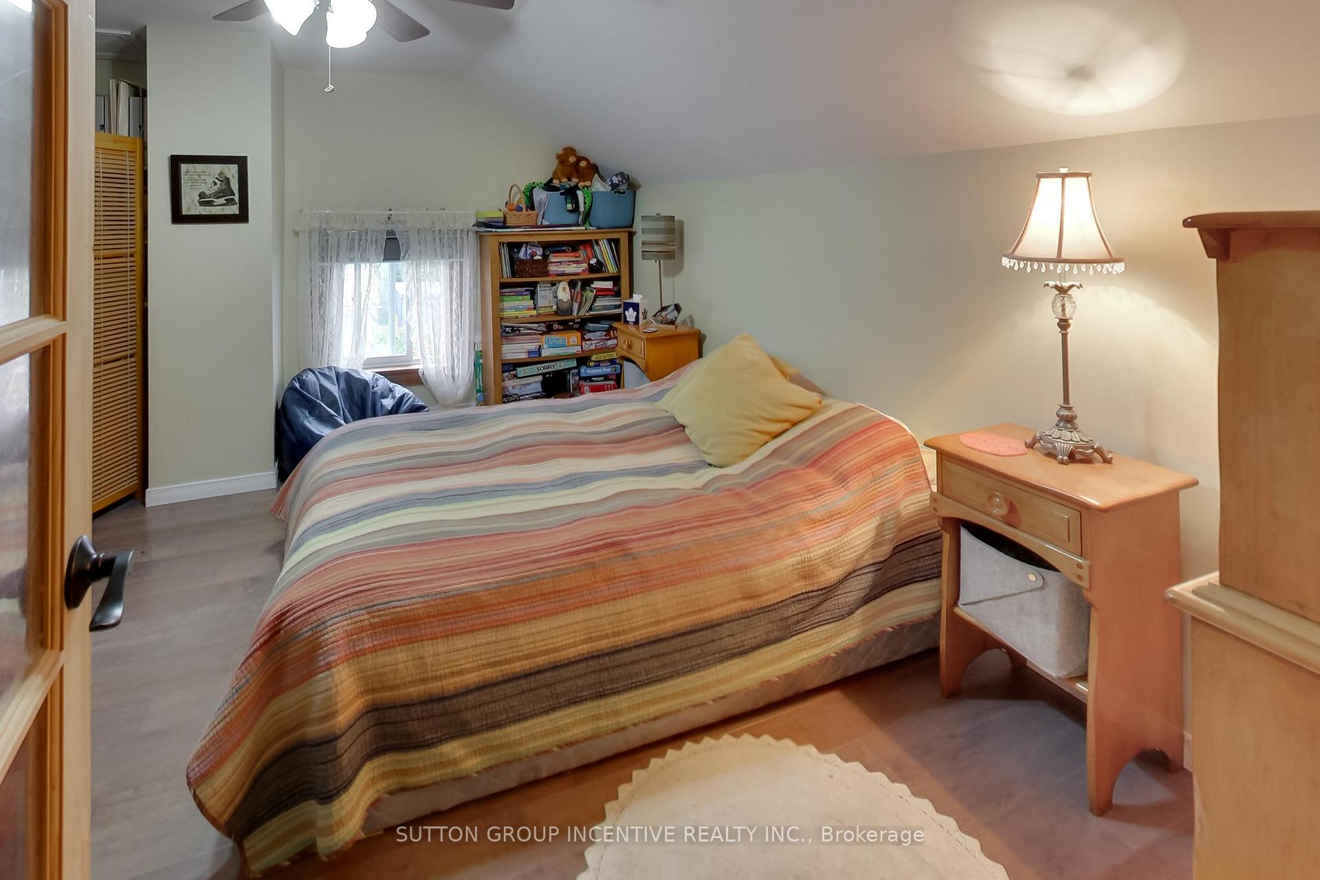 Photo 20 of 1724 Penetanguishe Road, Springwater, Rural Springwater — HOMEH