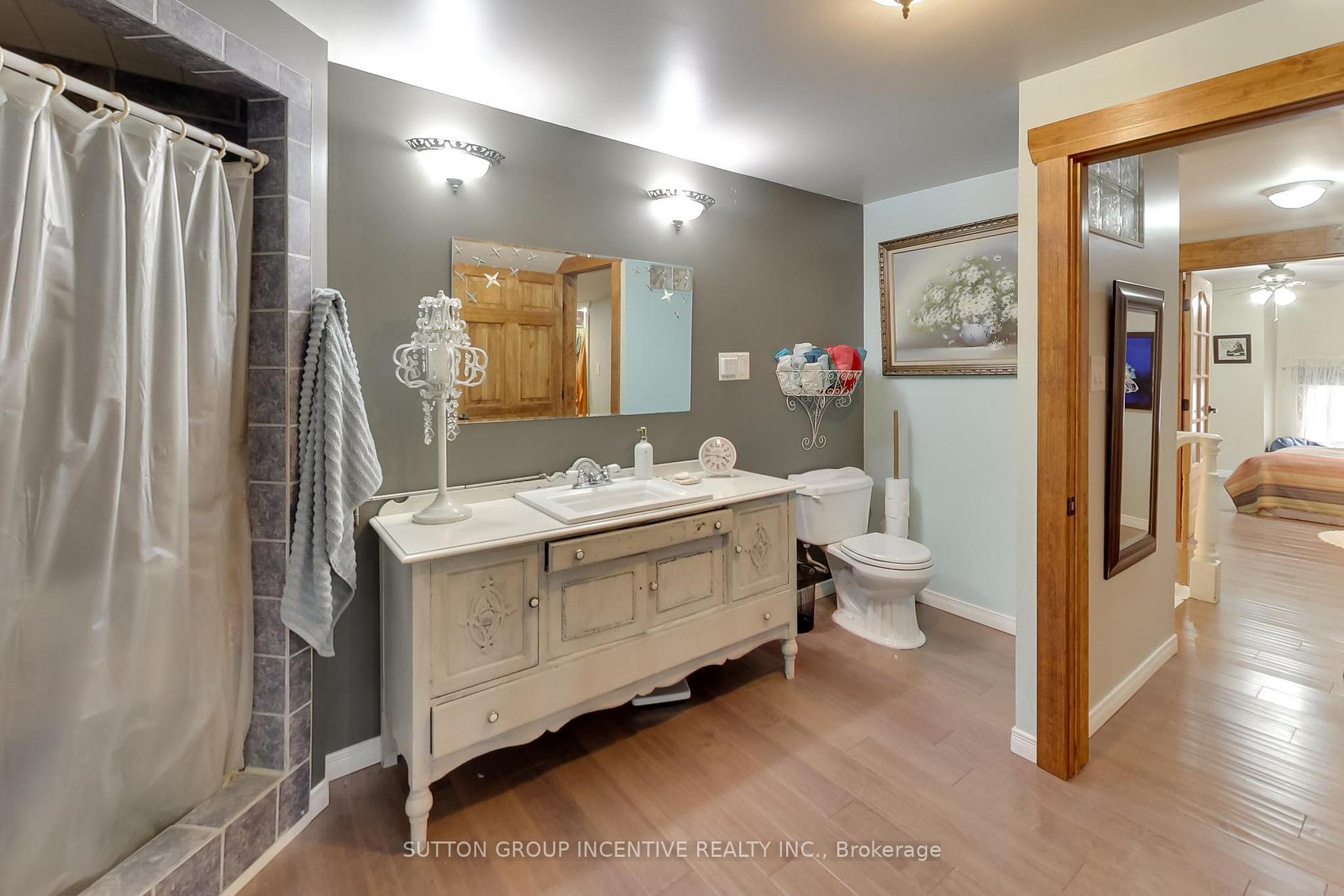 Photo 26 of 1724 Penetanguishe Road, Springwater, Rural Springwater — HOMEH