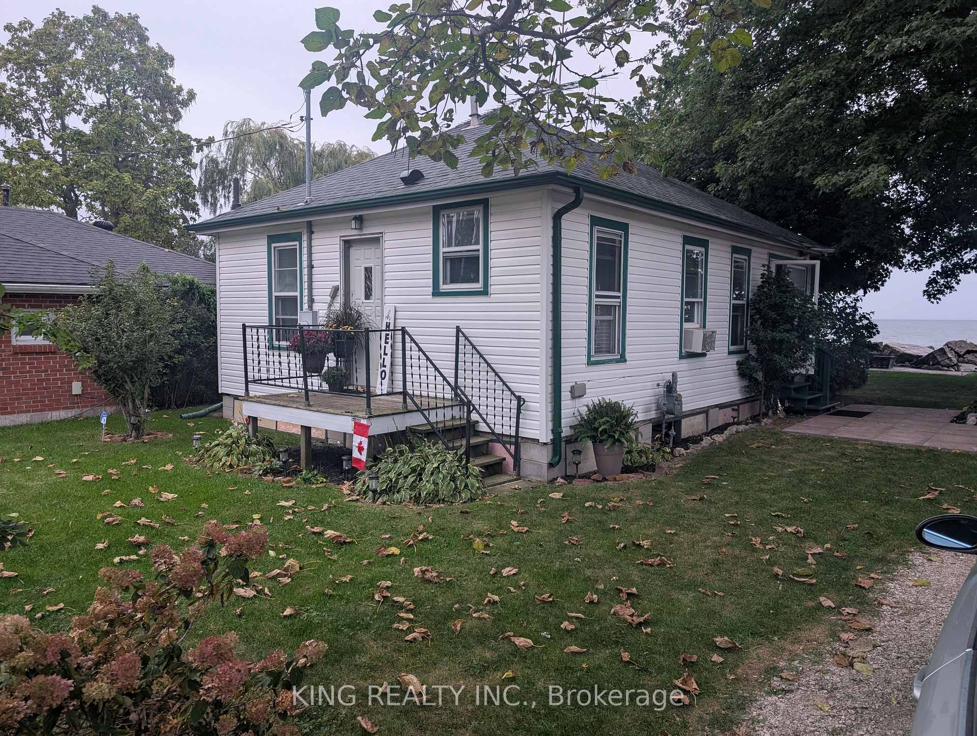 Photo 2 of 42 Pulley Road, Leamington — HOMEH