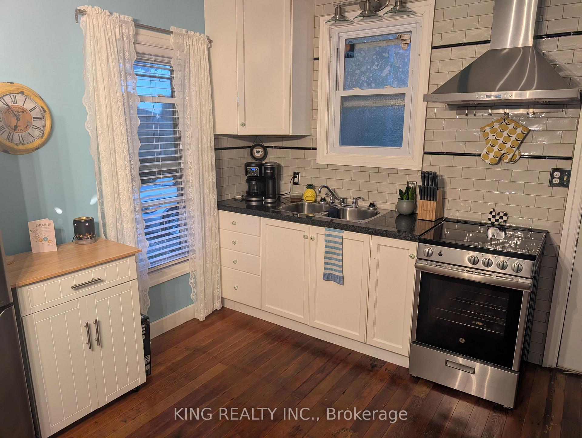 Photo 5 of 42 Pulley Road, Leamington — HOMEH