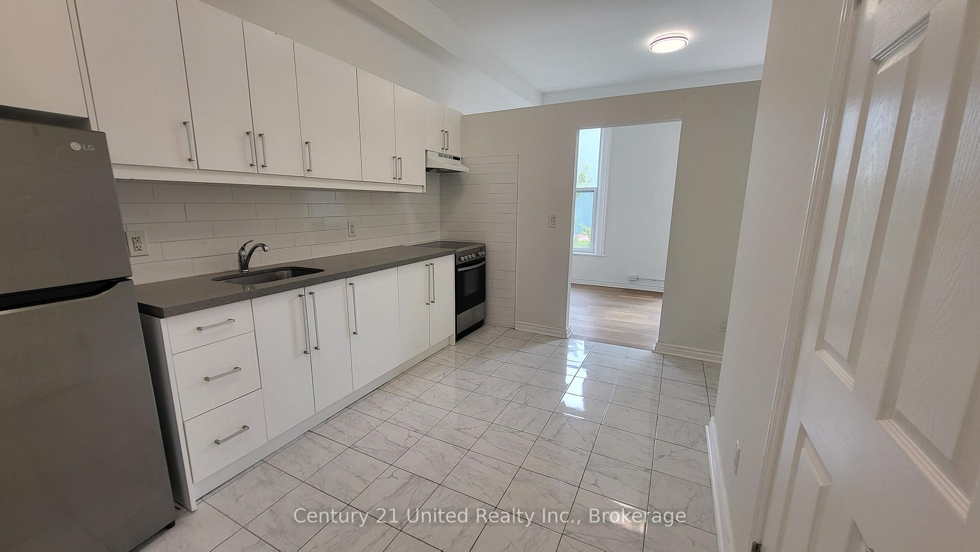 Photo 2 of Unit 11, 172.5 Hunter Street W, Peterborough, Town Ward 3 — HOMEH