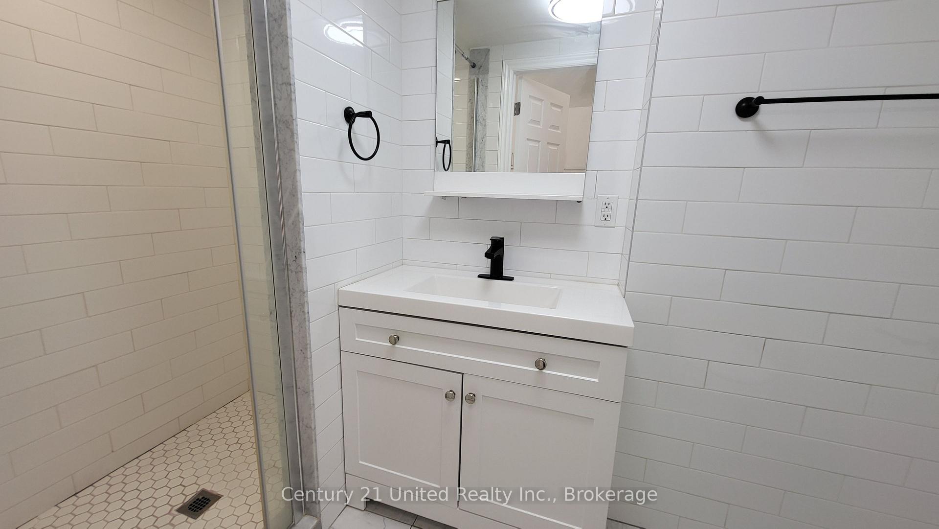 Photo 7 of Unit 11, 172.5 Hunter Street W, Peterborough, Town Ward 3 — HOMEH