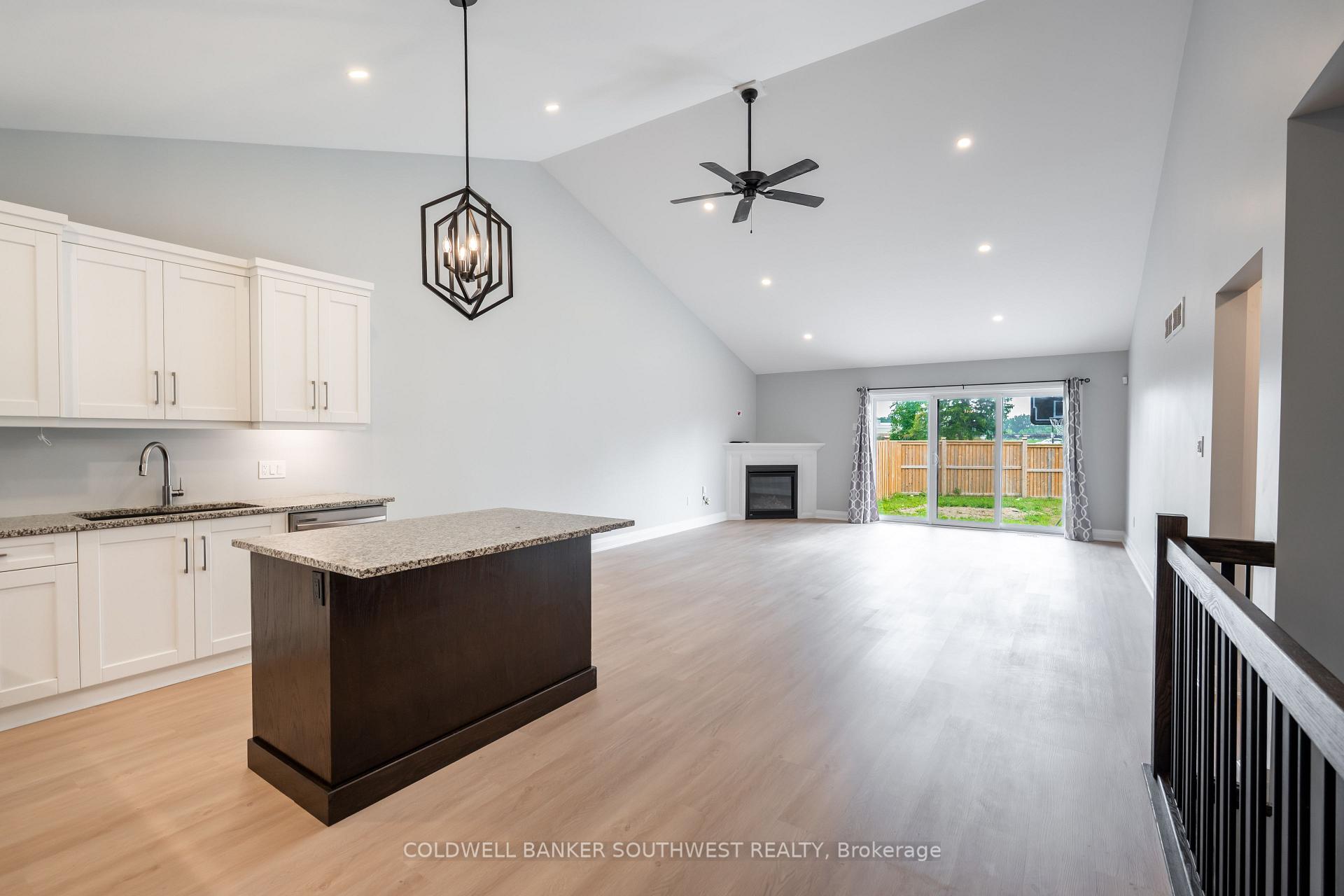 Photo 5 of 709 Ferdinands Crescent, Sarnia — HOMEH