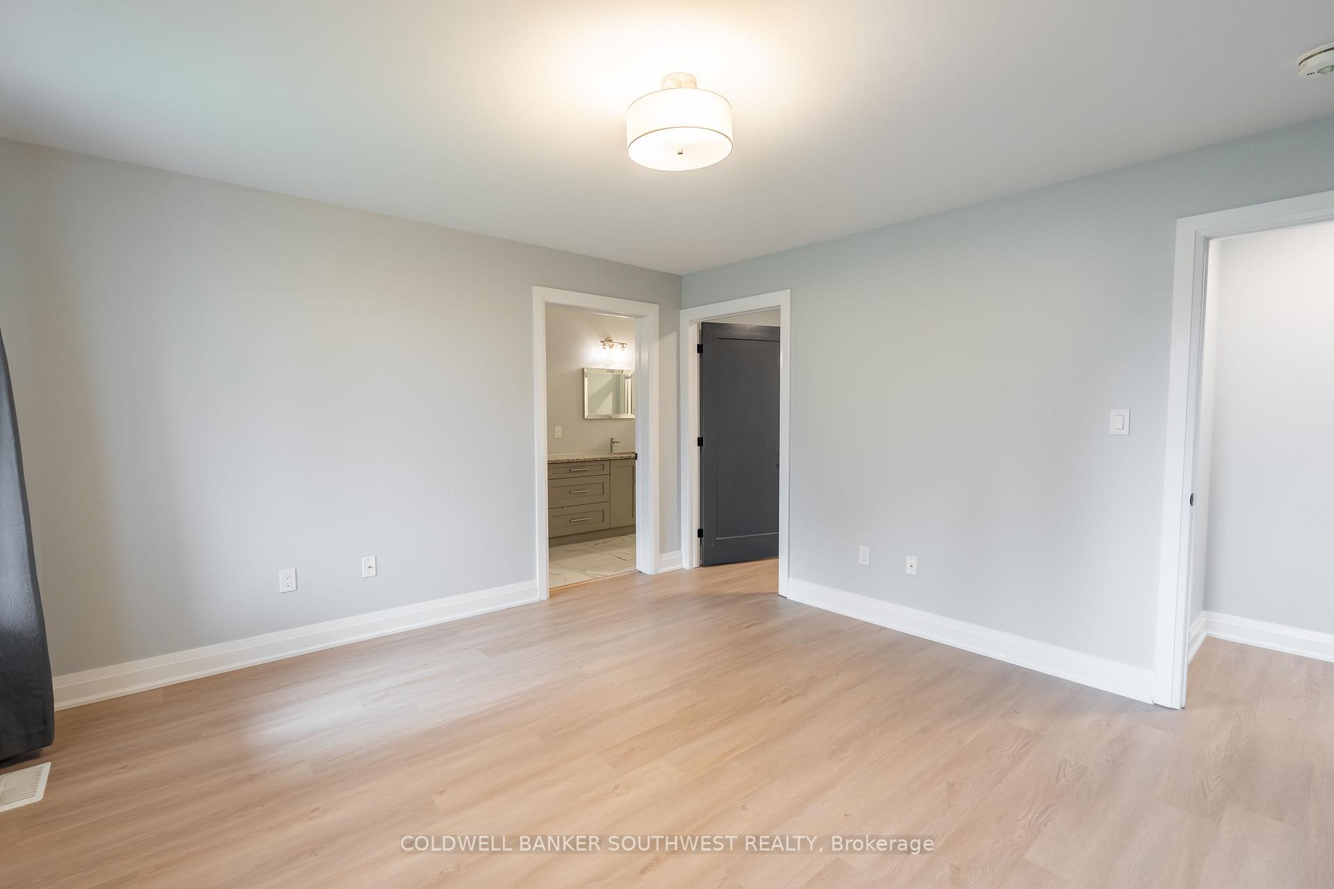 Photo 14 of 709 Ferdinands Crescent, Sarnia — HOMEH
