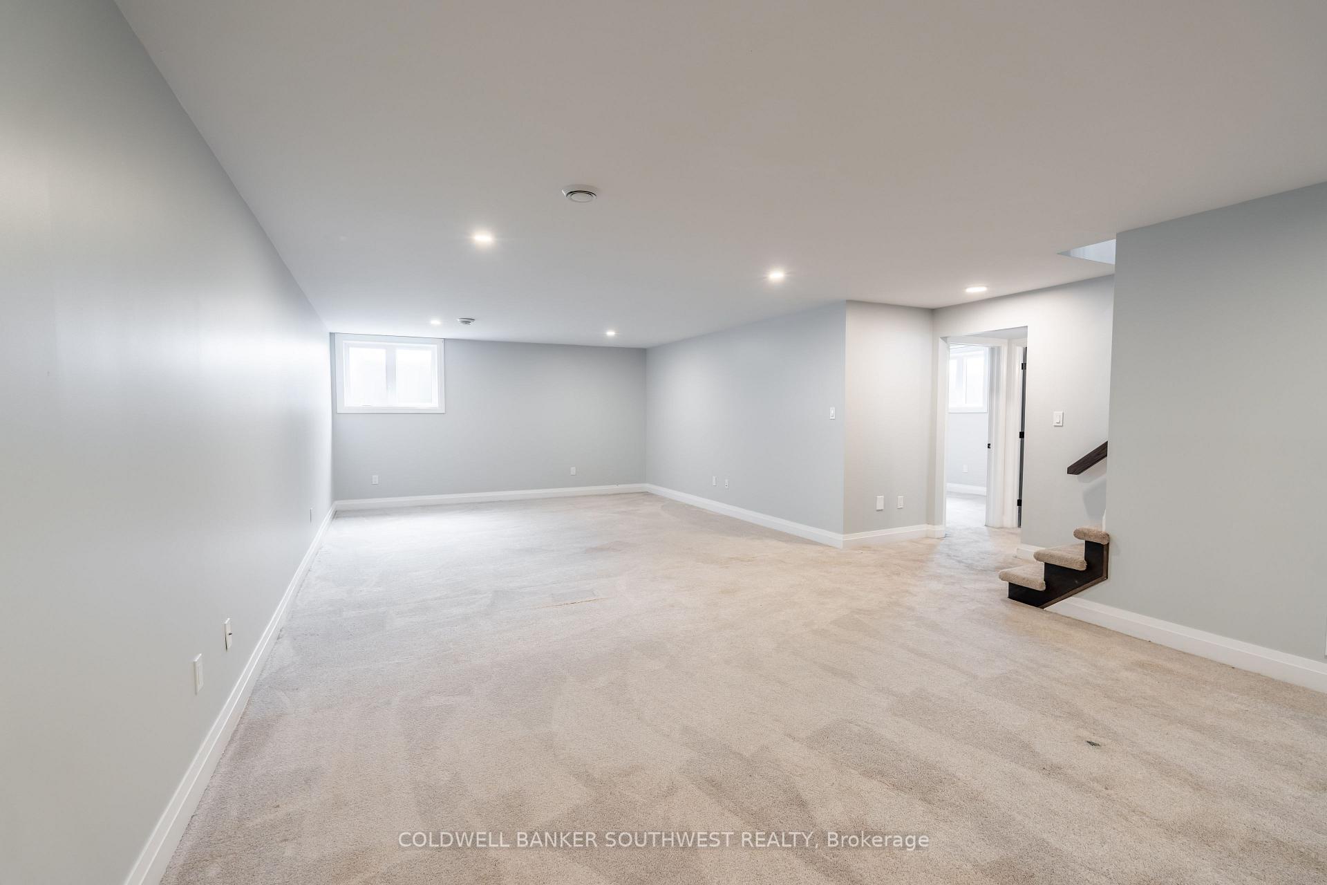 Photo 23 of 709 Ferdinands Crescent, Sarnia — HOMEH