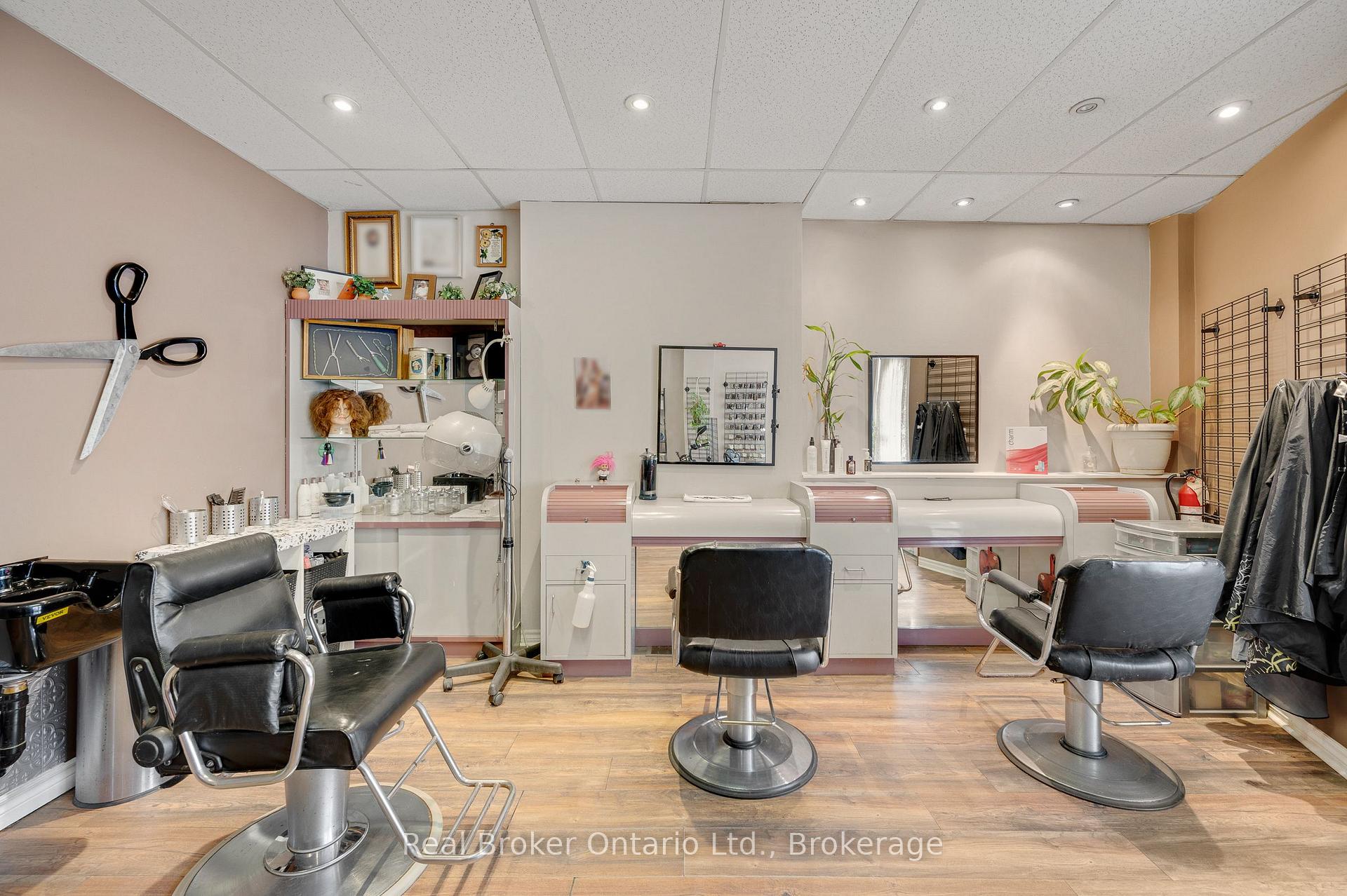 Photo 4 of 466 Cannon Street E, Hamilton, Gibson — HOMEH