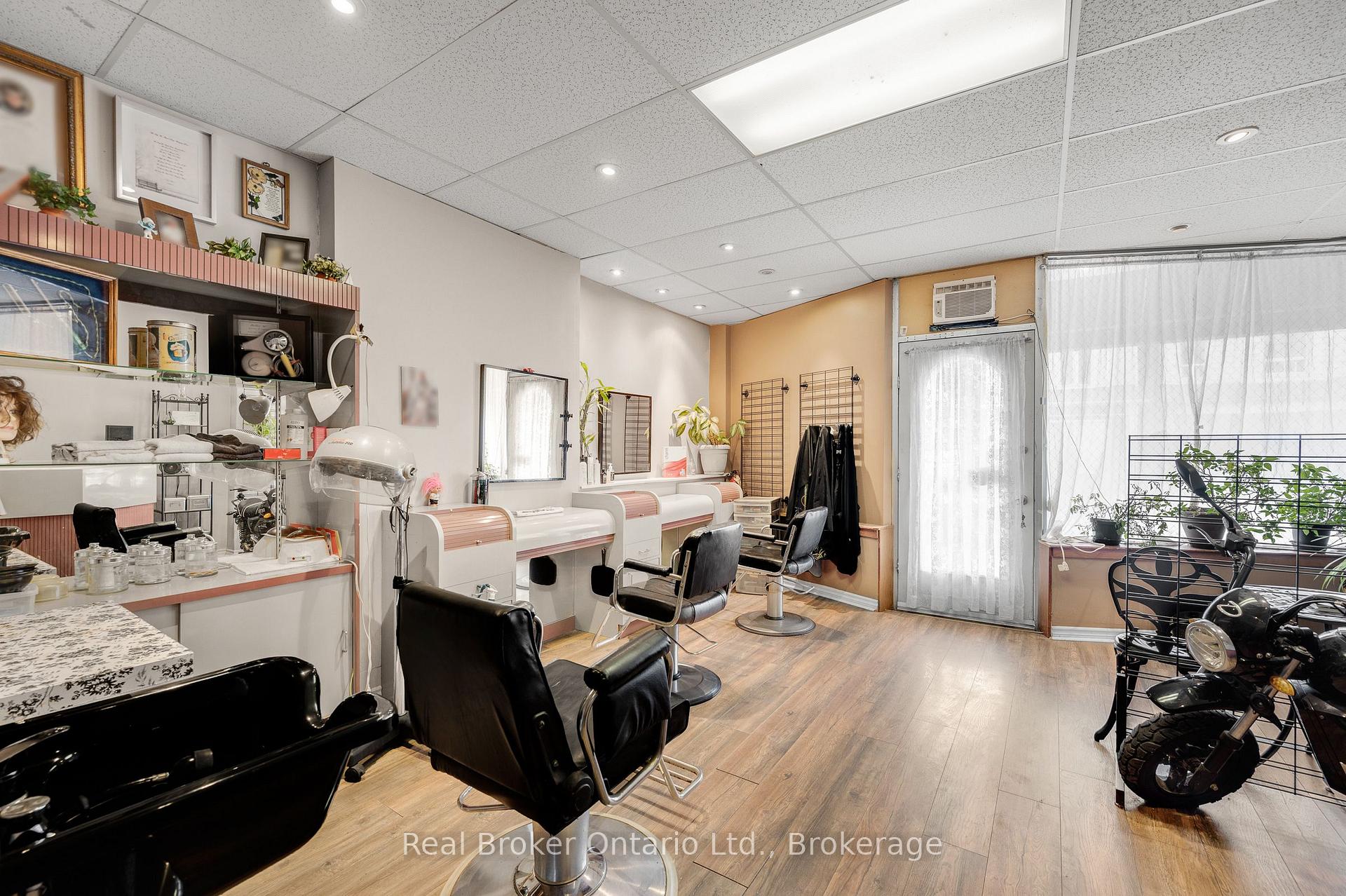 Photo 7 of 466 Cannon Street E, Hamilton, Gibson — HOMEH