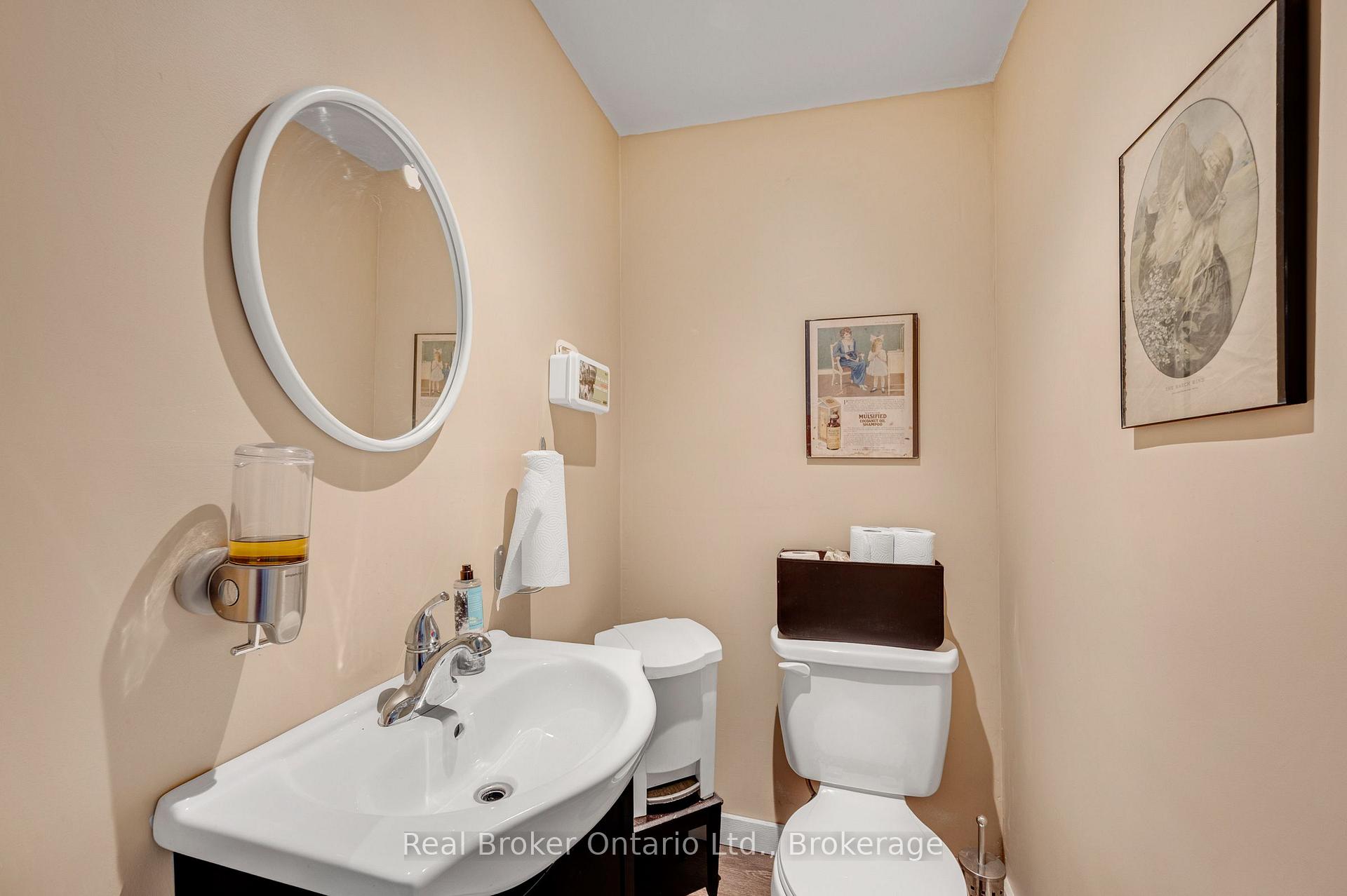 Photo 15 of 466 Cannon Street E, Hamilton, Gibson — HOMEH