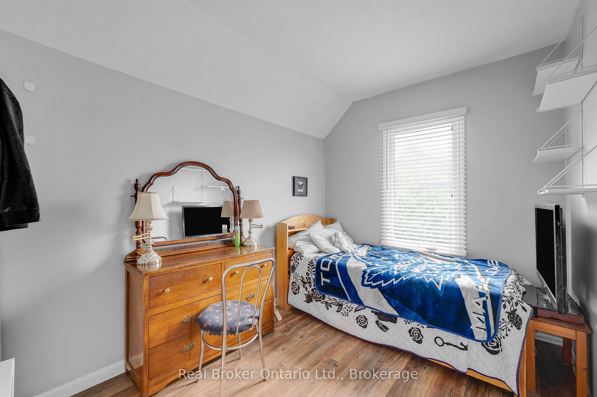 Photo 17 of 466 Cannon Street E, Hamilton, Gibson — HOMEH