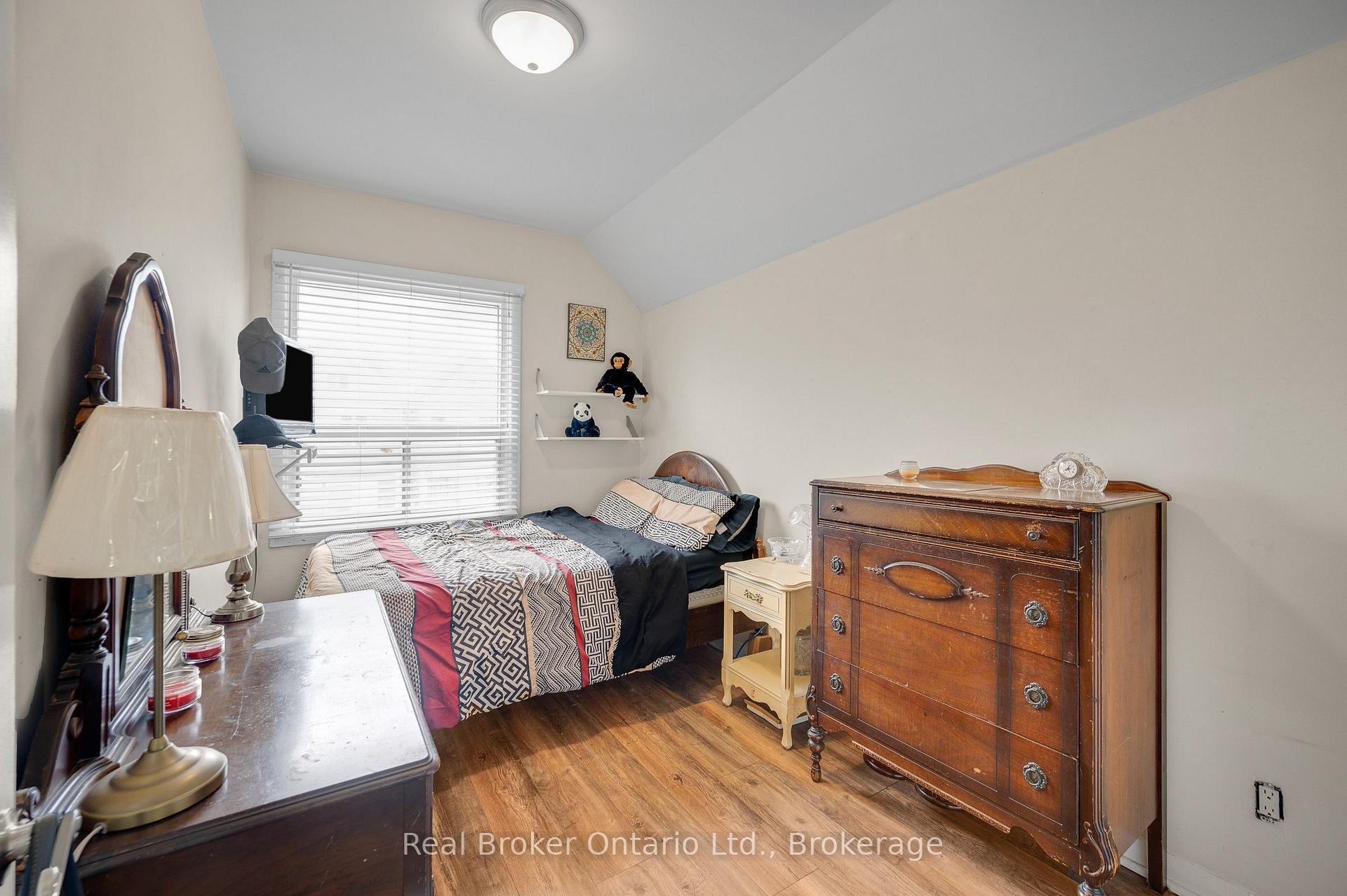 Photo 21 of 466 Cannon Street E, Hamilton, Gibson — HOMEH