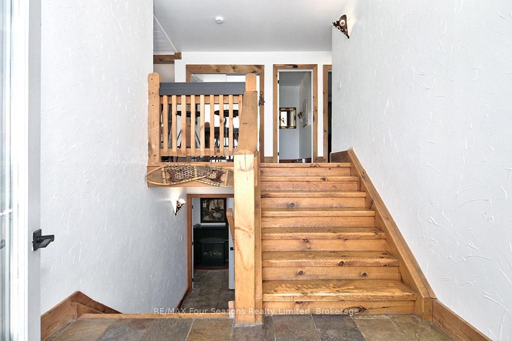 Photo 7 of 190 Lakeshore Road E, Blue Mountains — HOMEH