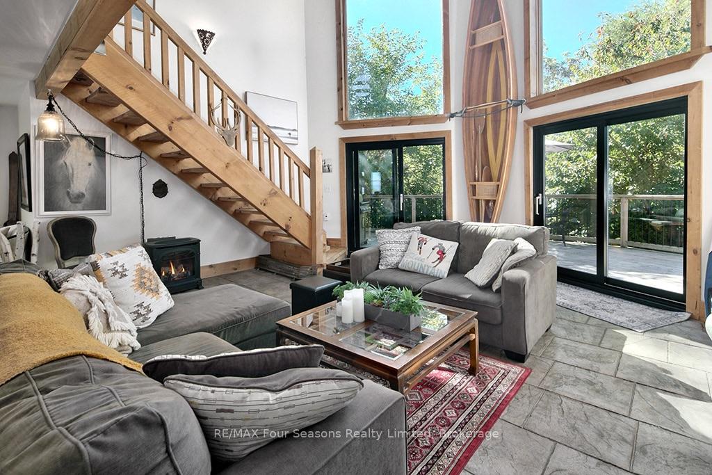 Photo 19 of 190 Lakeshore Road E, Blue Mountains — HOMEH