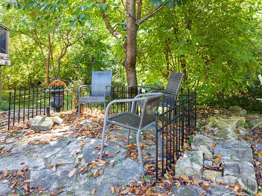 Photo 26 of 190 Lakeshore Road E, Blue Mountains — HOMEH