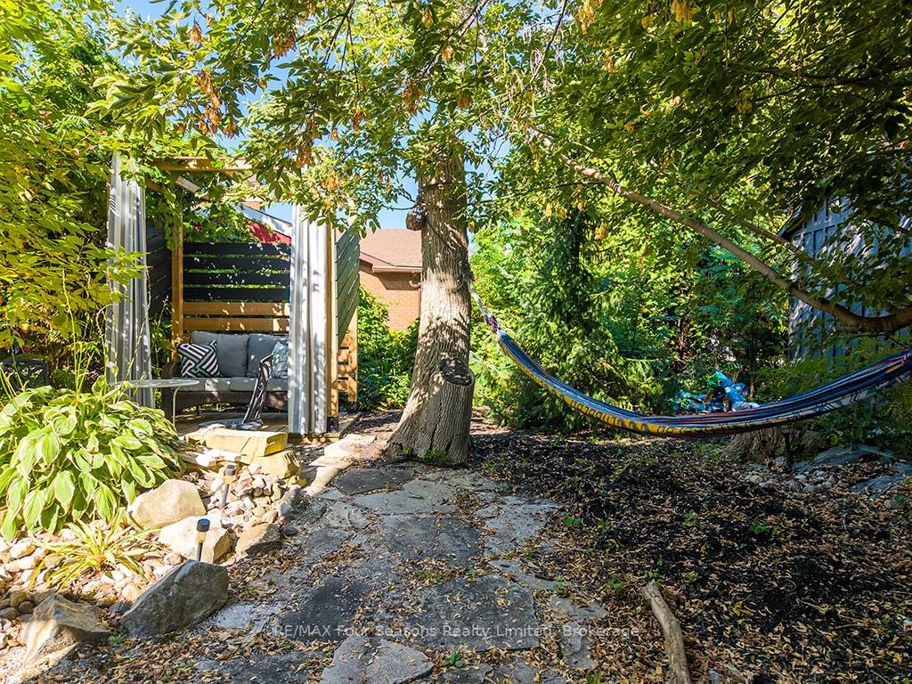 Photo 28 of 190 Lakeshore Road E, Blue Mountains — HOMEH