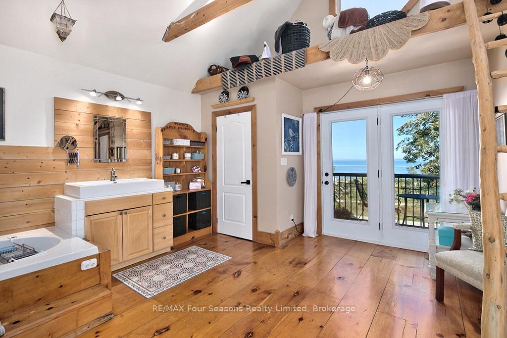 Photo 35 of 190 Lakeshore Road E, Blue Mountains — HOMEH