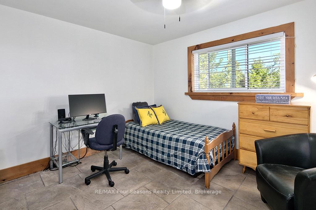 Photo 40 of 190 Lakeshore Road E, Blue Mountains — HOMEH