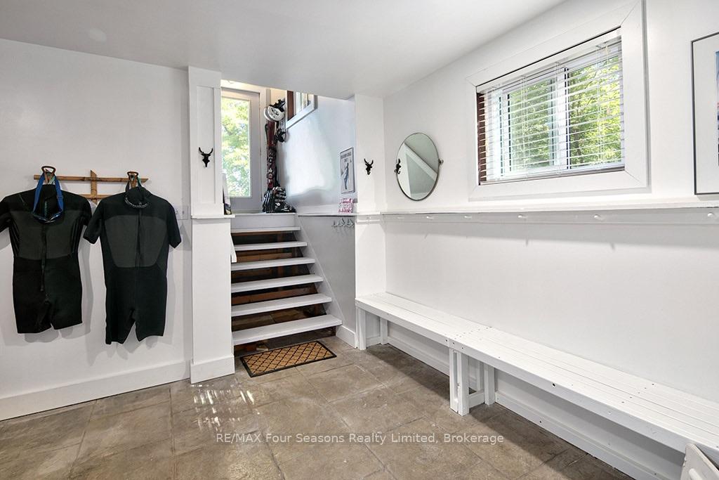 Photo 43 of 190 Lakeshore Road E, Blue Mountains — HOMEH
