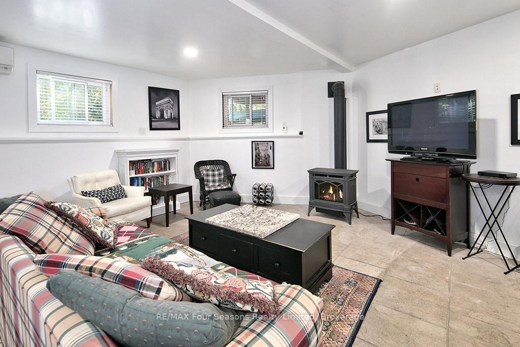 Photo 47 of 190 Lakeshore Road E, Blue Mountains — HOMEH