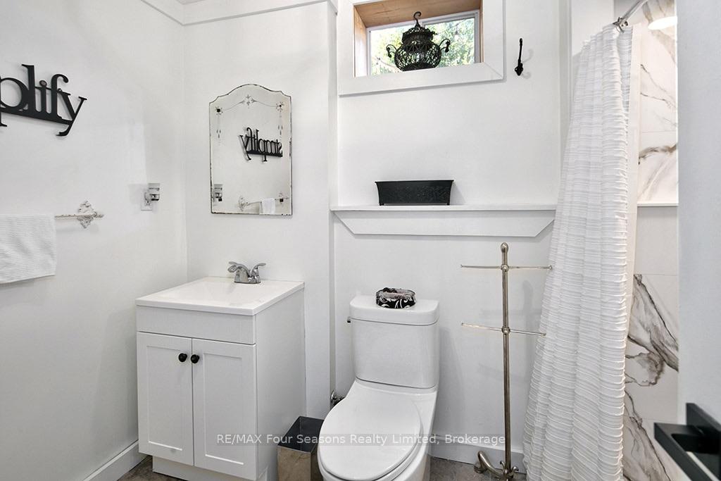 Photo 51 of 190 Lakeshore Road E, Blue Mountains — HOMEH