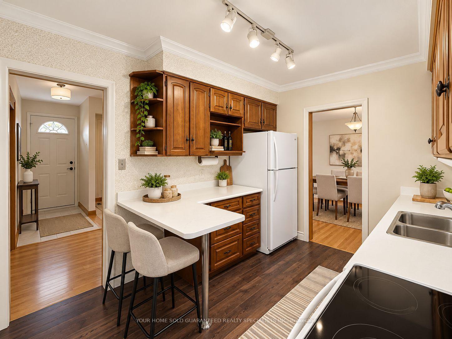 Photo 2 of Unit Main Floor, 37 Downsview Drive, Barrie, Codrington — HOMEH